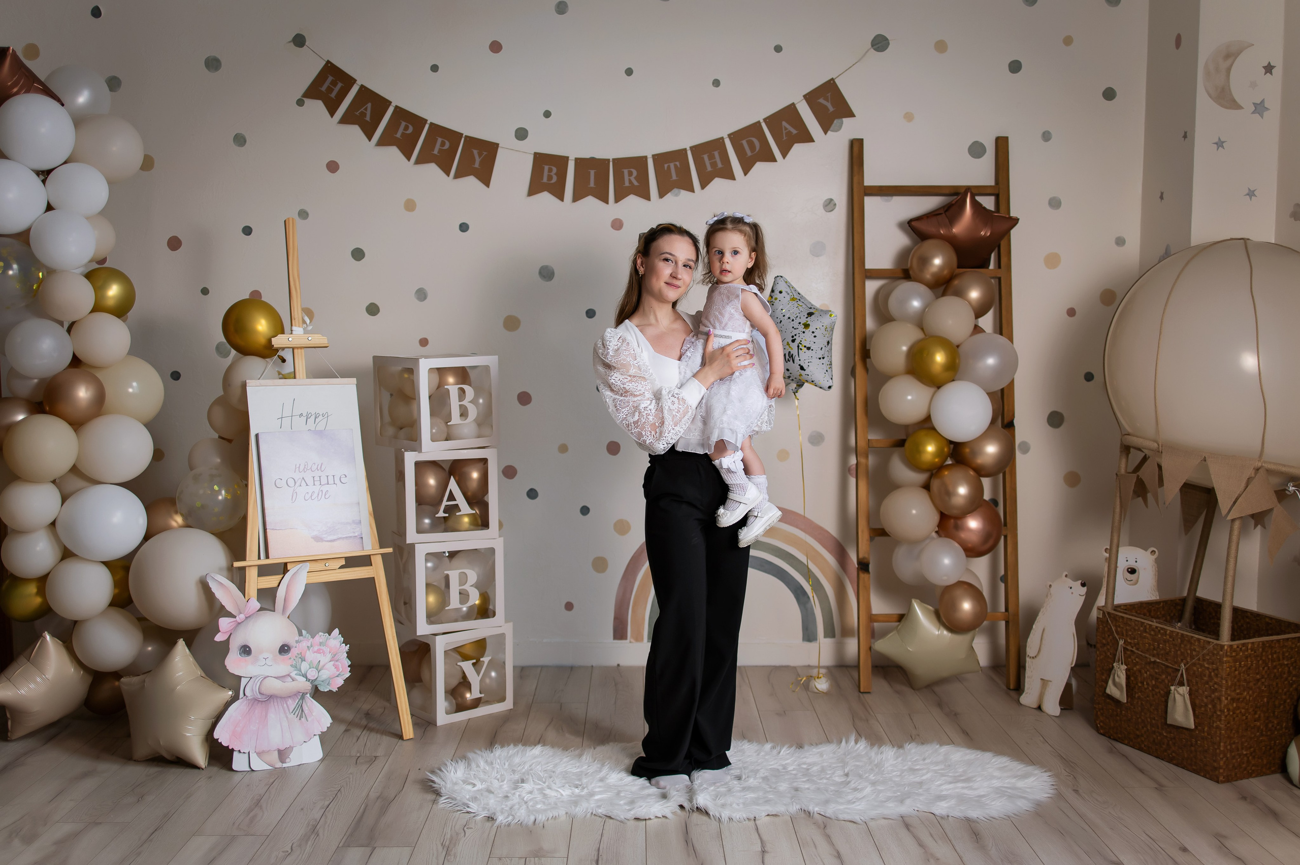 Штатный фотограф. Интерьерная фотостудия Background в Омске