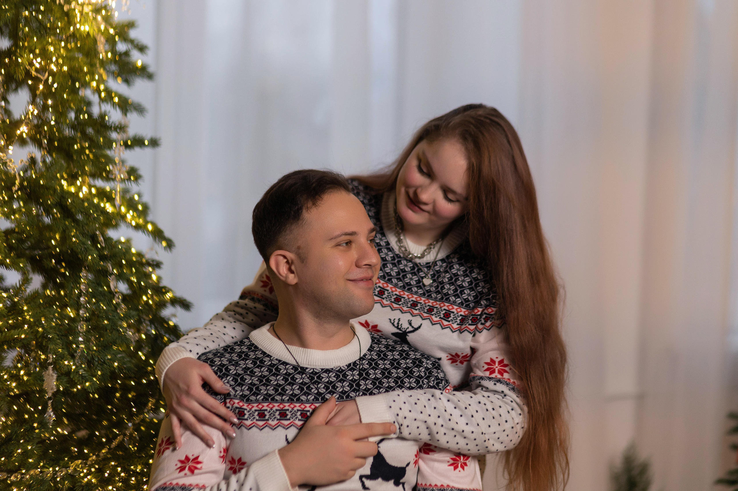 Новогодний период. Интерьерная фотостудия Background в Омске