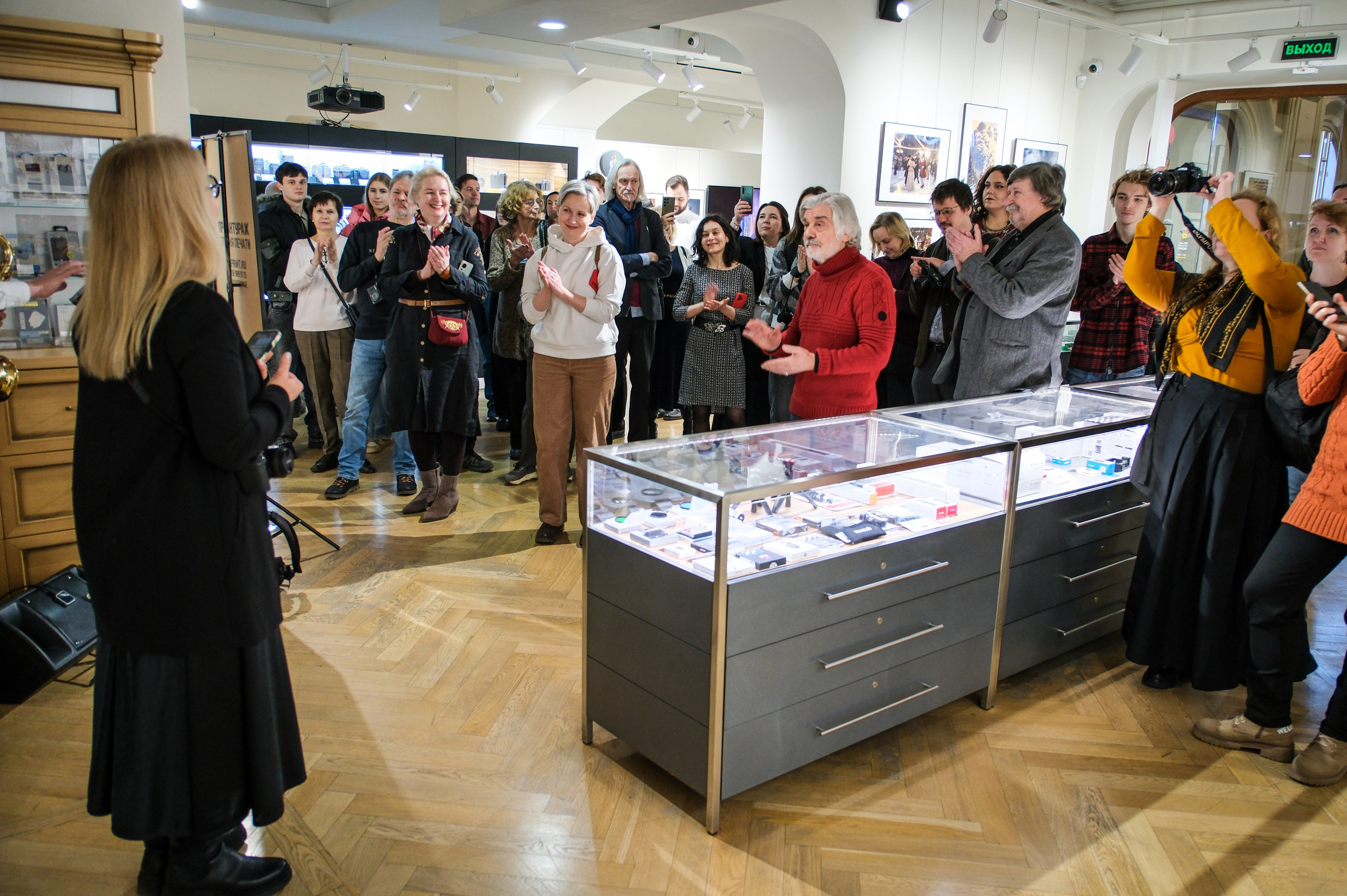 Фотовыставка проекта «Арт-Развороты». Фотограф в Москве, фотожурналист Александр Малахов