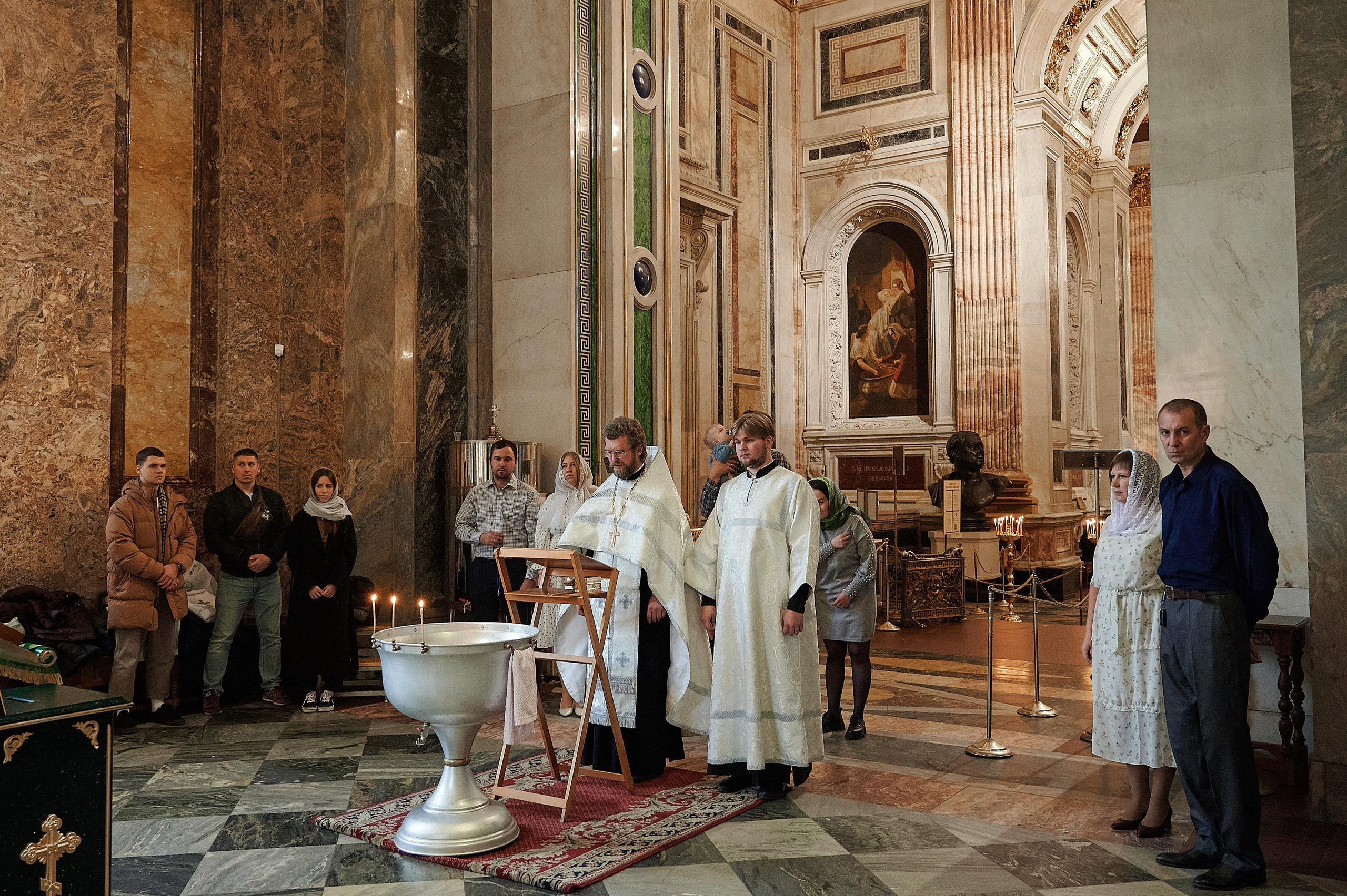 Фотосъёмка крещения в Санкт-Петербурге