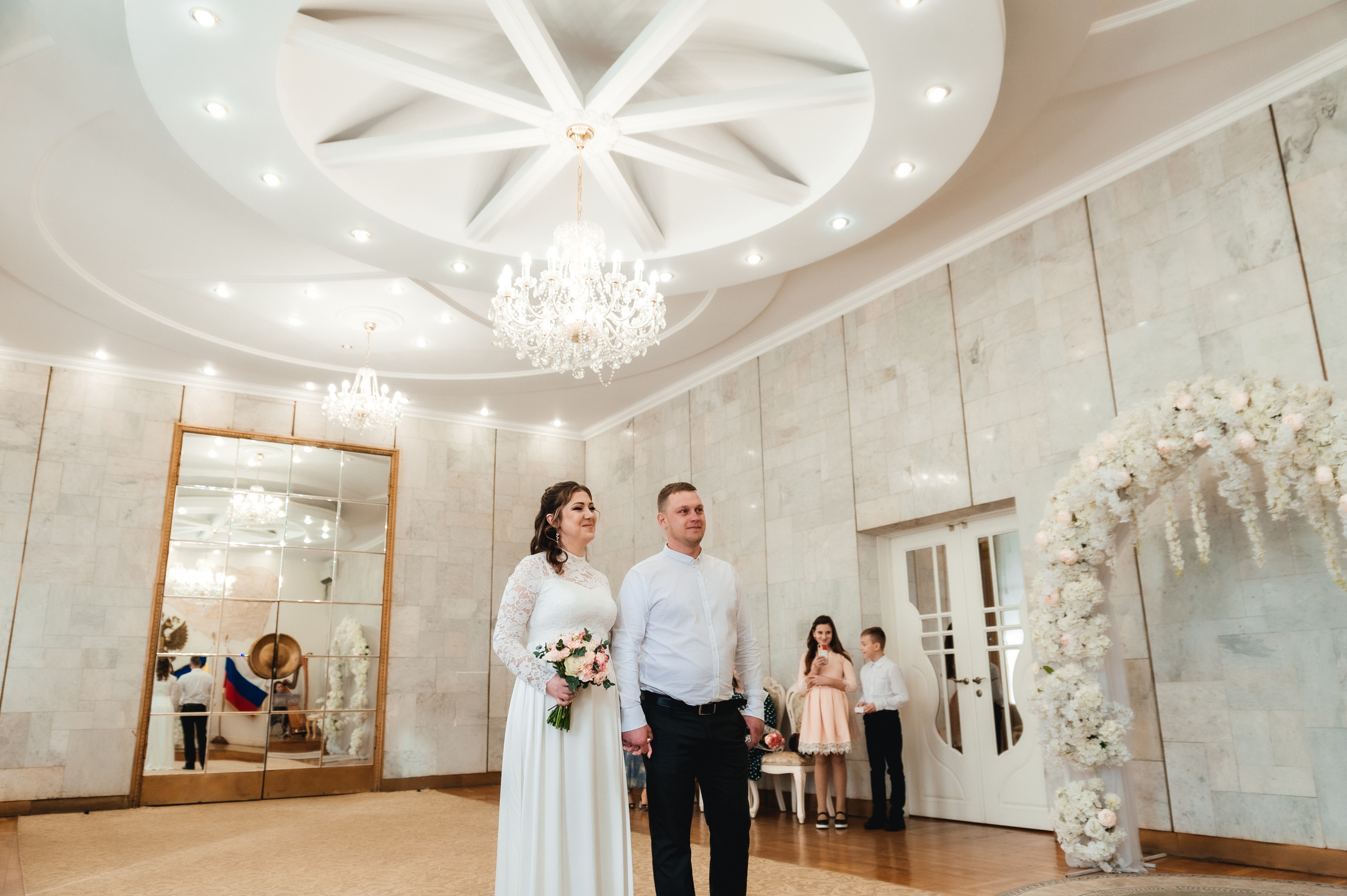 Цена на свадебную фотосъемку, стоимость свадебной фотосессии. Свадебный и семейный фотограф в Ростове-на-Дону Буткова З