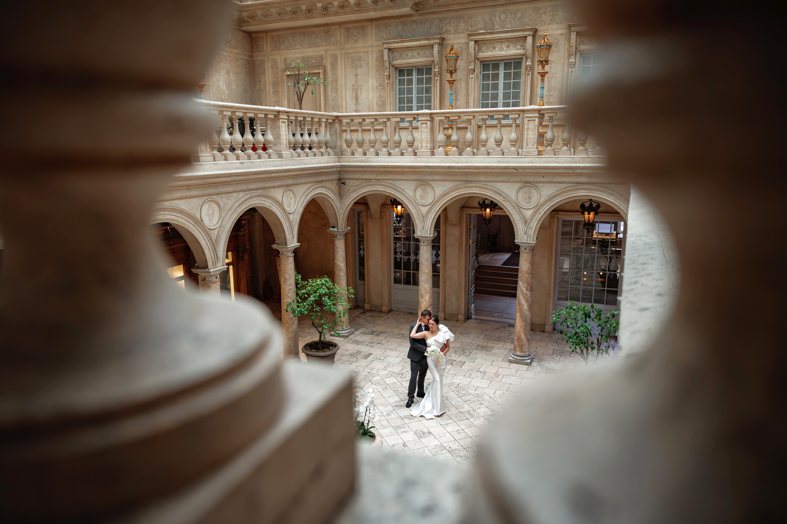 Свадебная фотосессия в ресторане Турандот. Свадебный фотограф Москва и МО Сергей Киржаев