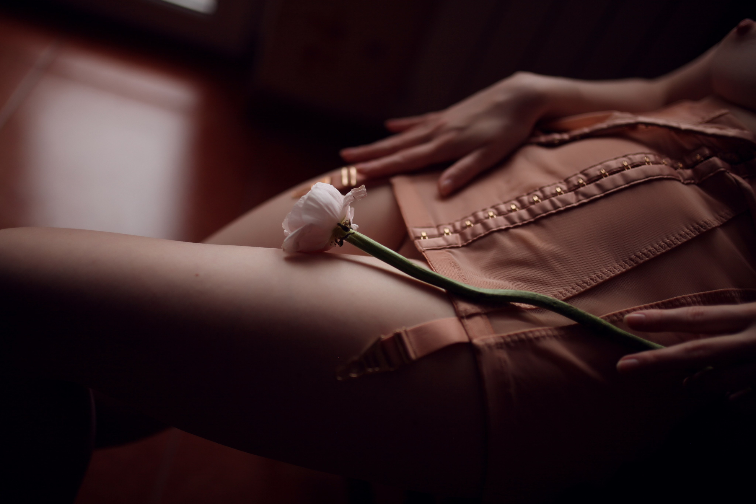 Услуги. Ольга Жданова Фотограф Екатеринбург портрет ню