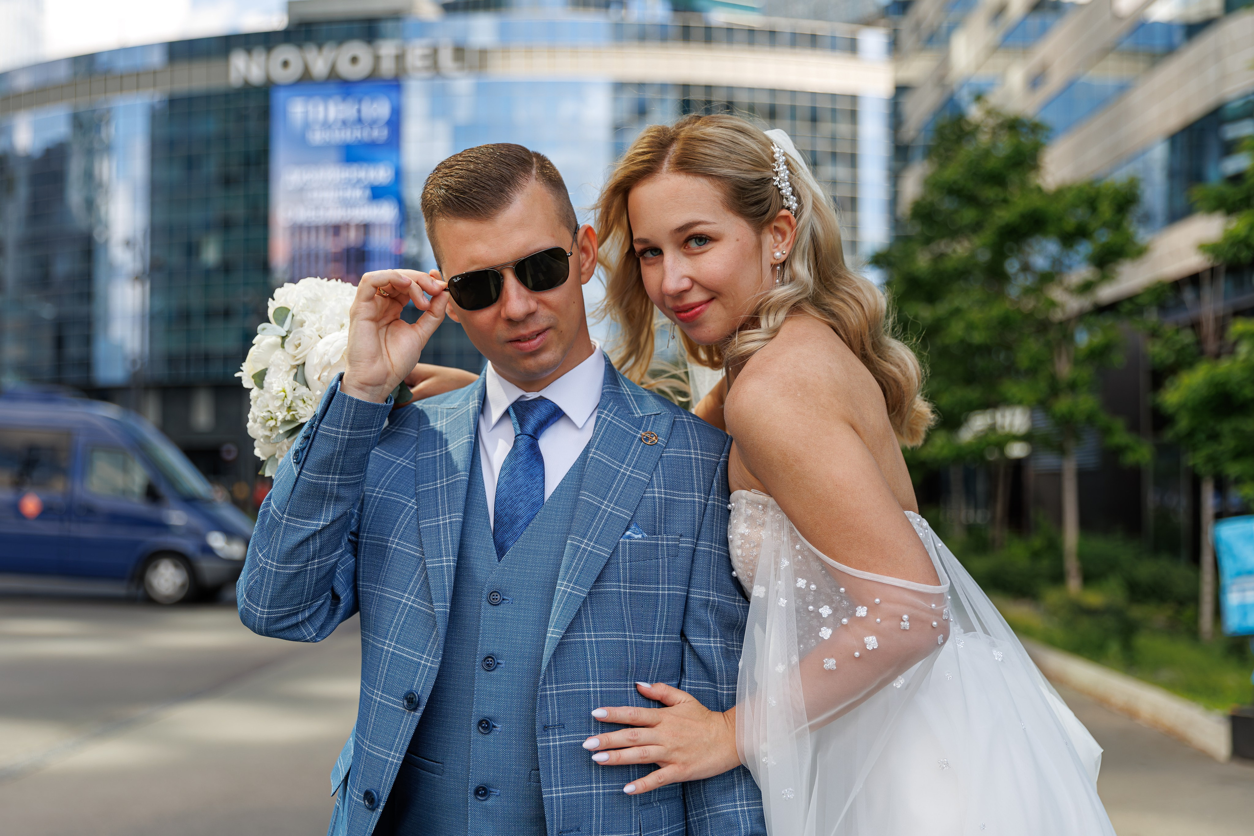 Свадебная фотосессия и сборы в NOVOTEL MOSCOW CITY. Свадебный фотограф Москва и МО Сергей Киржаев