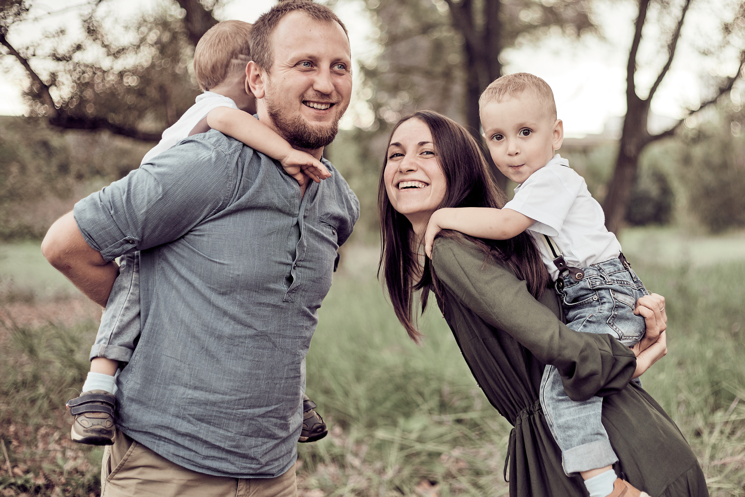 Семейная фотосессия, фотограф в Красноярске,. Свадебный и семейный фотограф в Красноярске Владимир Ятмасов