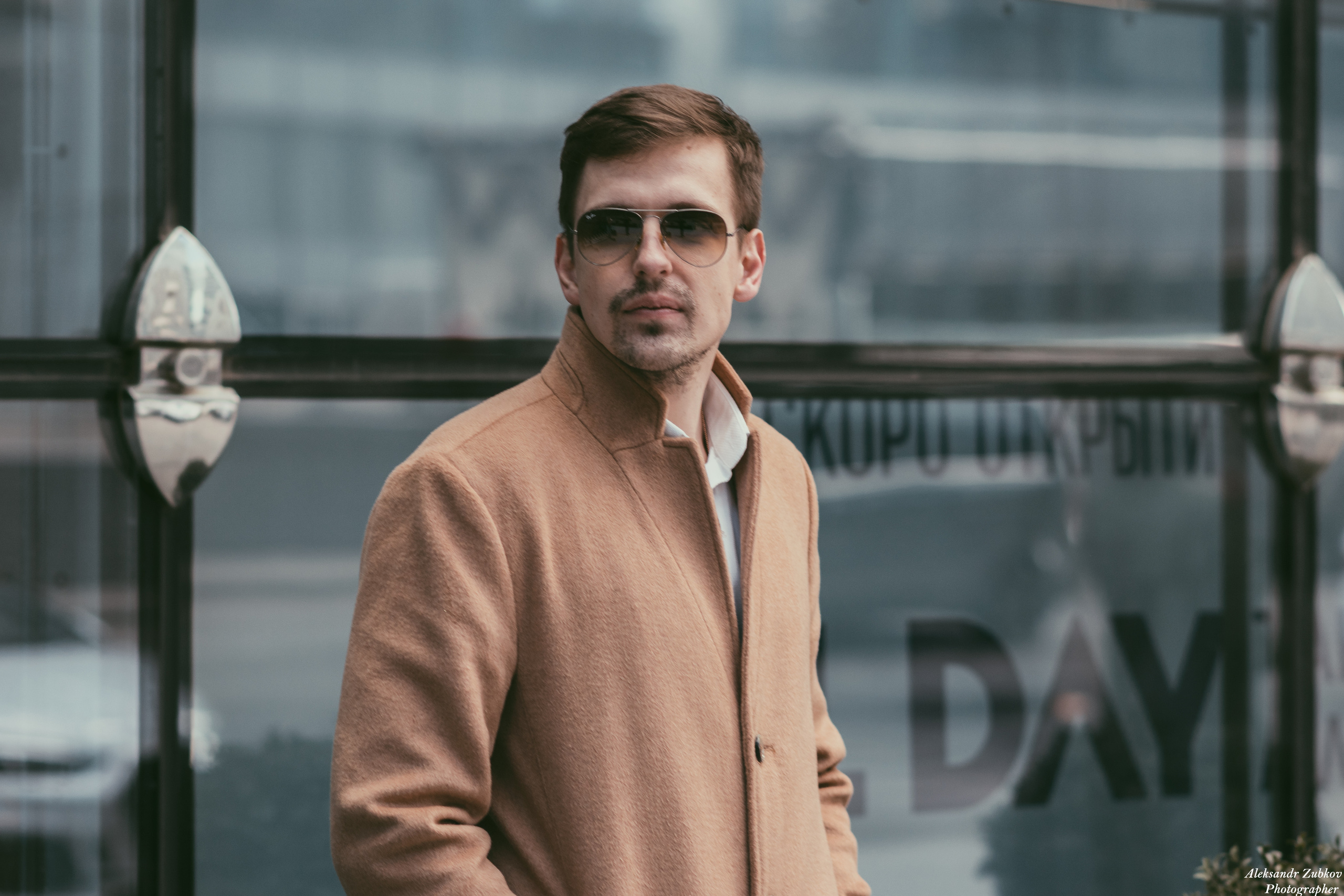 Для чего нужны мужчинам фотографии. Портретный фотограф в Москве Александр Зубков