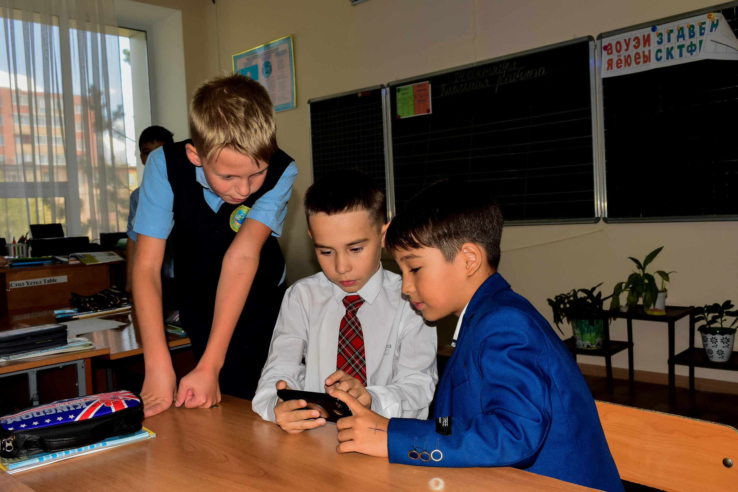 Фотосессия "Один день в начальной школе". Детский и школьный фотограф в Костанае Рабига Сейткенова