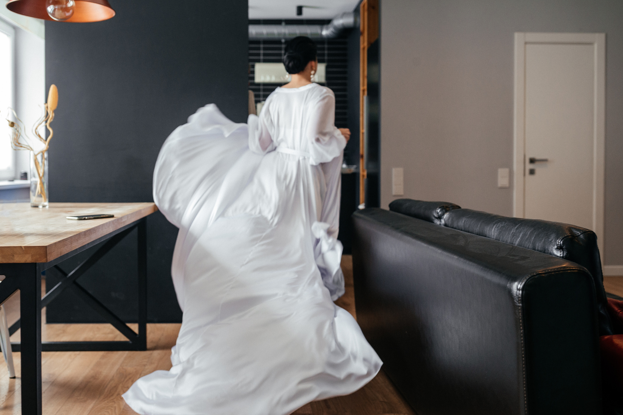 Яркая свадебная фотосессия зимой