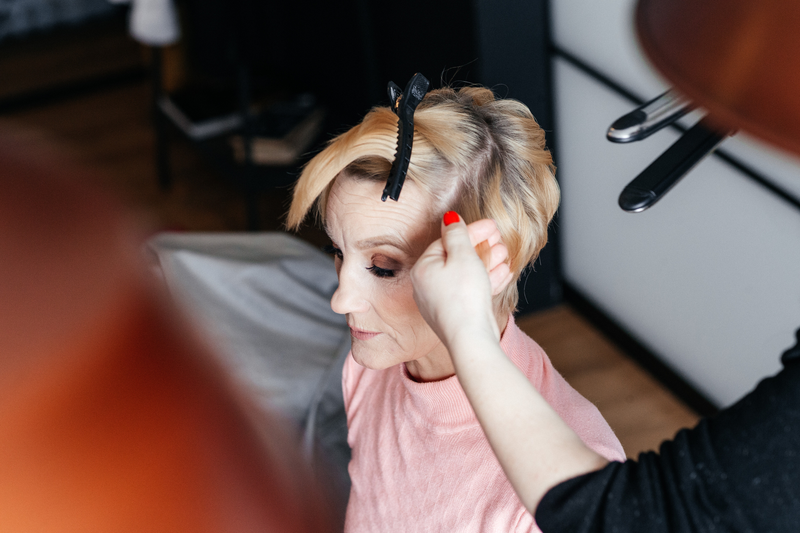 Яркая свадебная фотосессия зимой