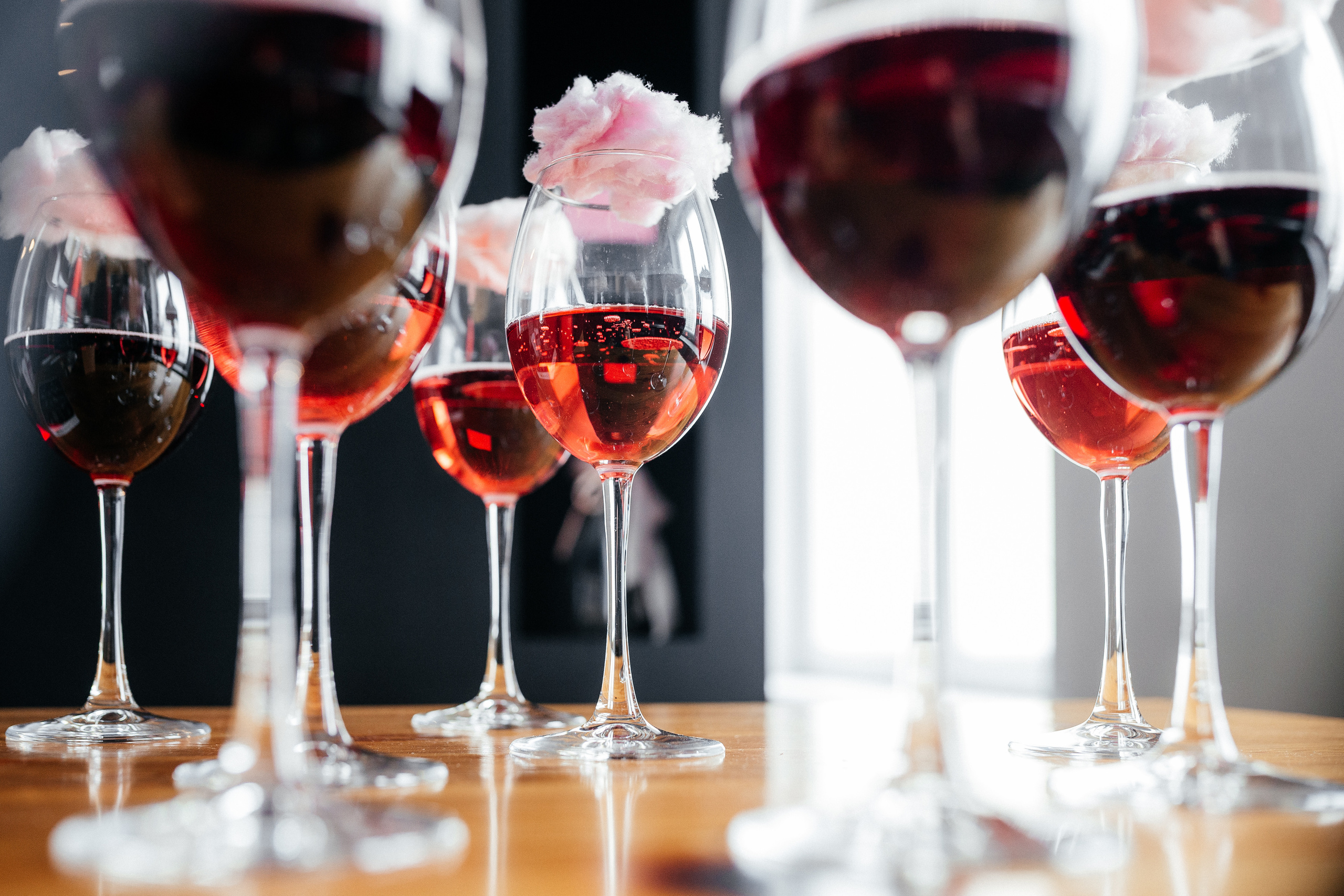 Яркая свадебная фотосессия зимой