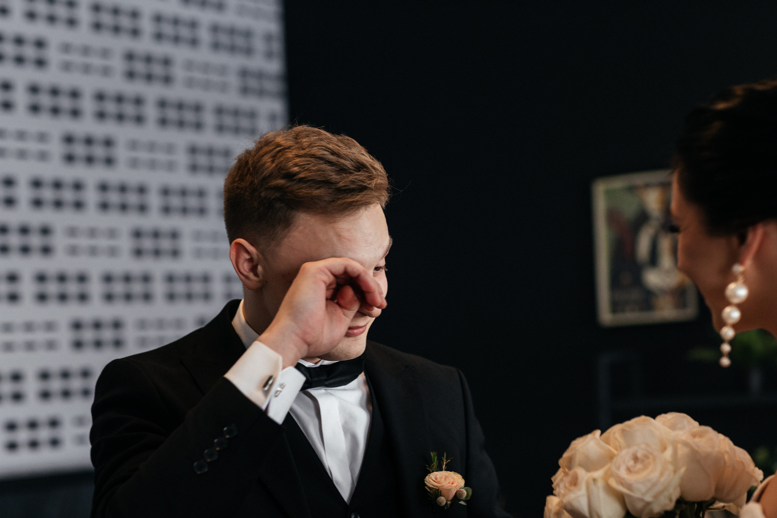 Яркая свадебная фотосессия зимой