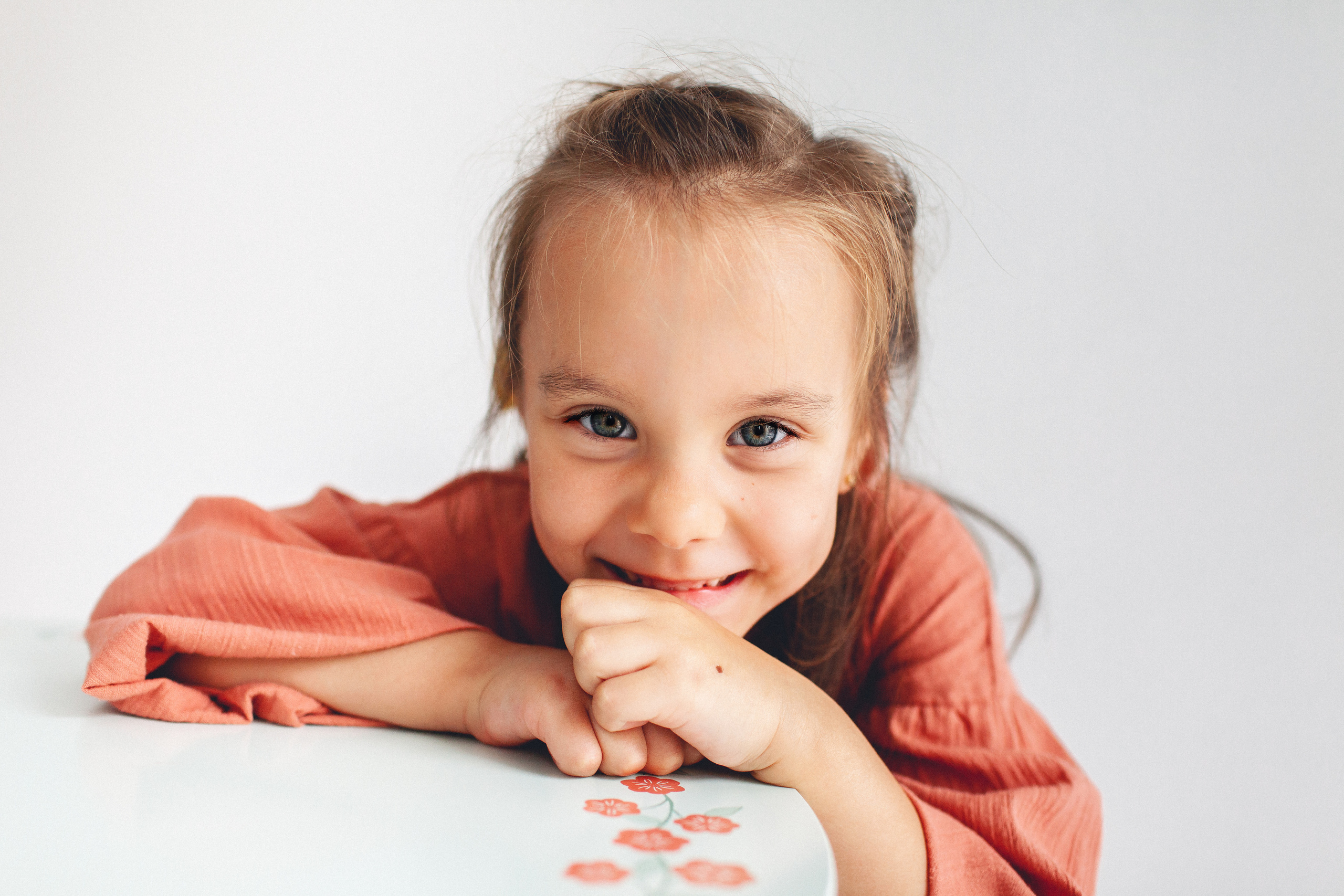 Backstage со съёмки сестёр. Детский фотограф в Самаре