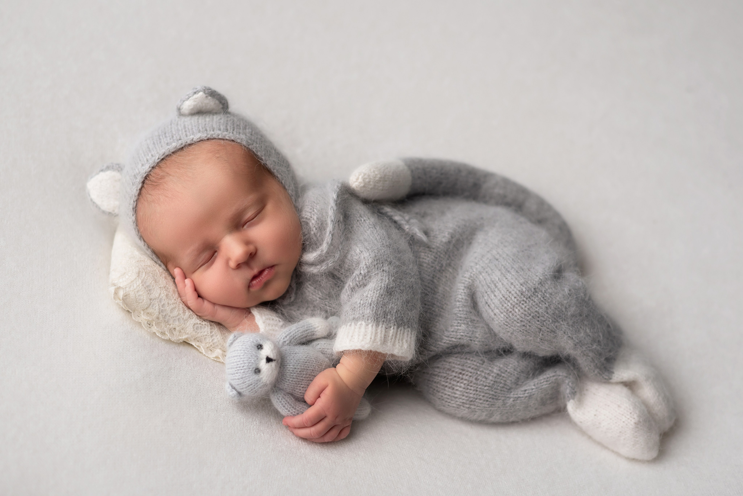 Гардероб девочки. Фотограф новорожденных в Екатеринбурге Анастасия Карманова