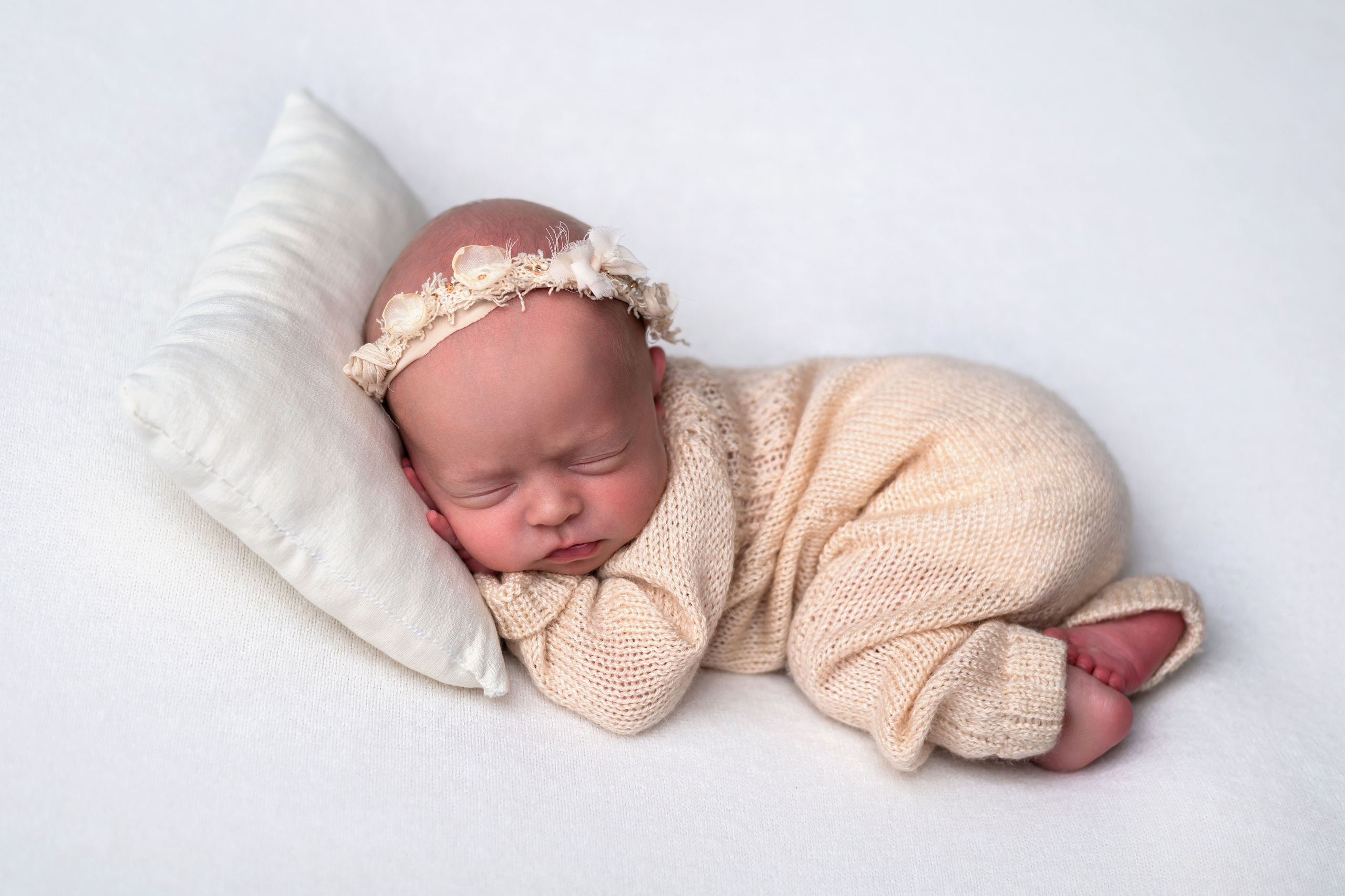 Гардероб девочки. Фотограф новорожденных в Екатеринбурге Анастасия Карманова