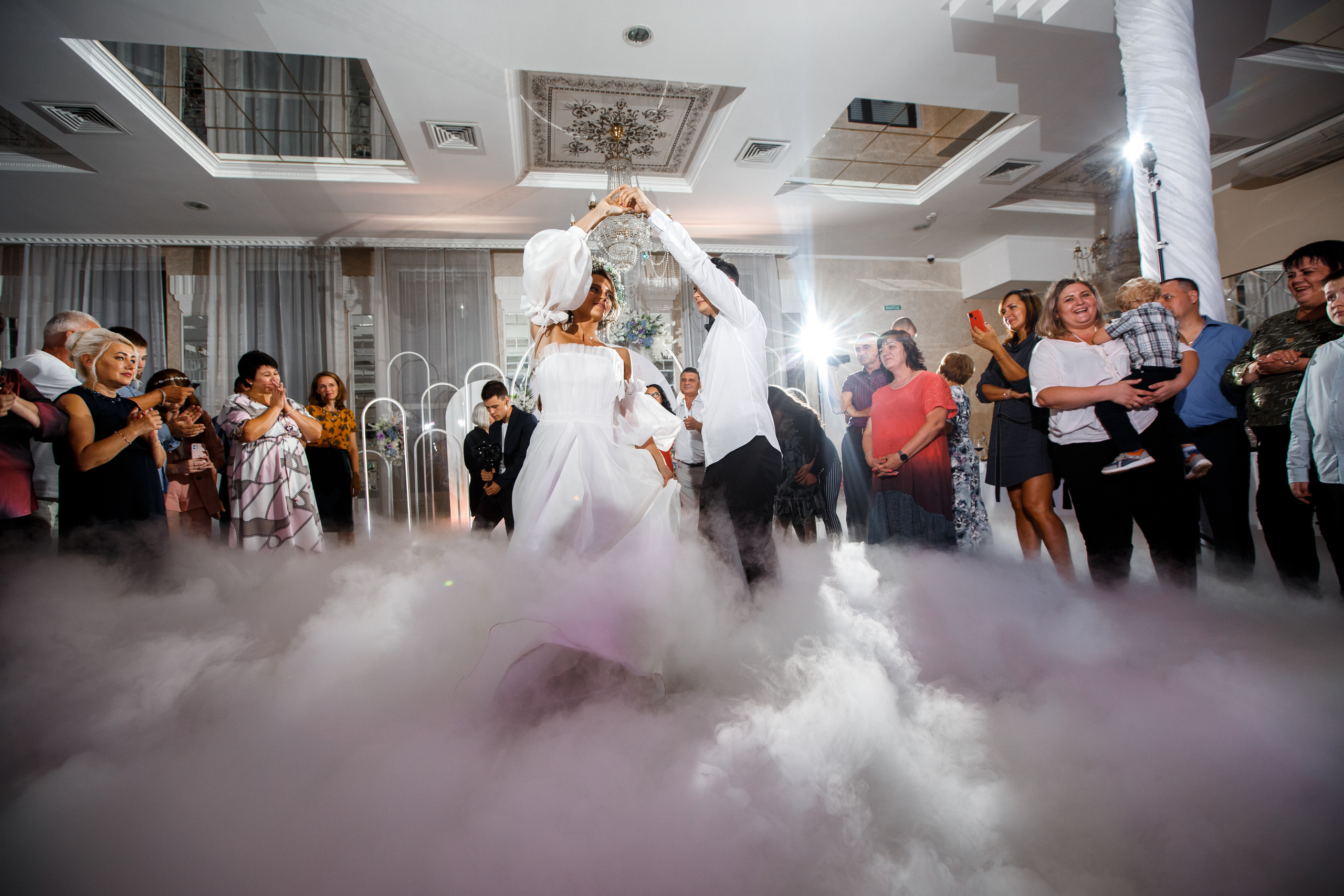 Свадебный фотограф и видеограф в Омске — Виталий и Алёна Орлянд