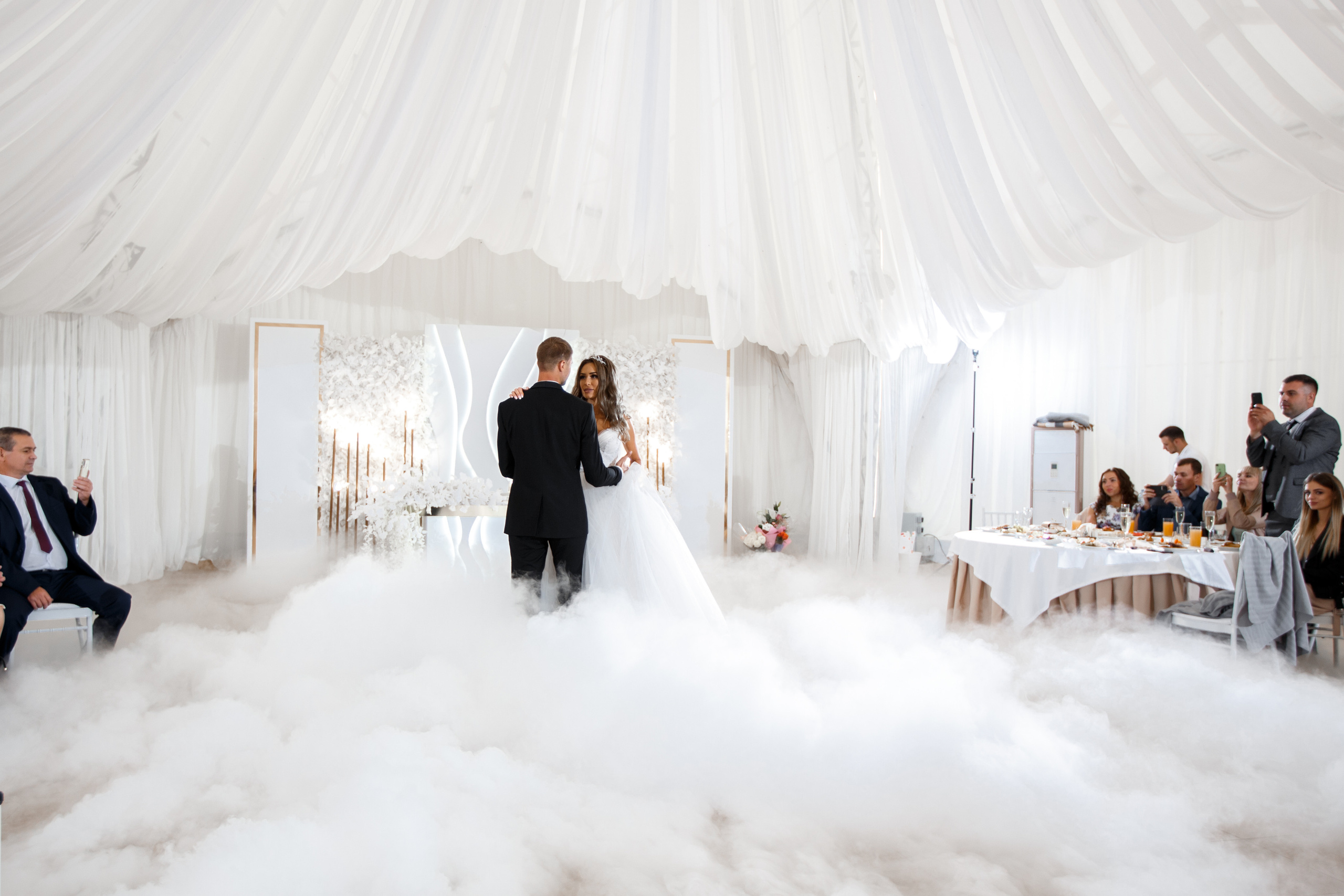 Свадебный фотограф и видеограф в Омске — Виталий и Алёна Орлянд