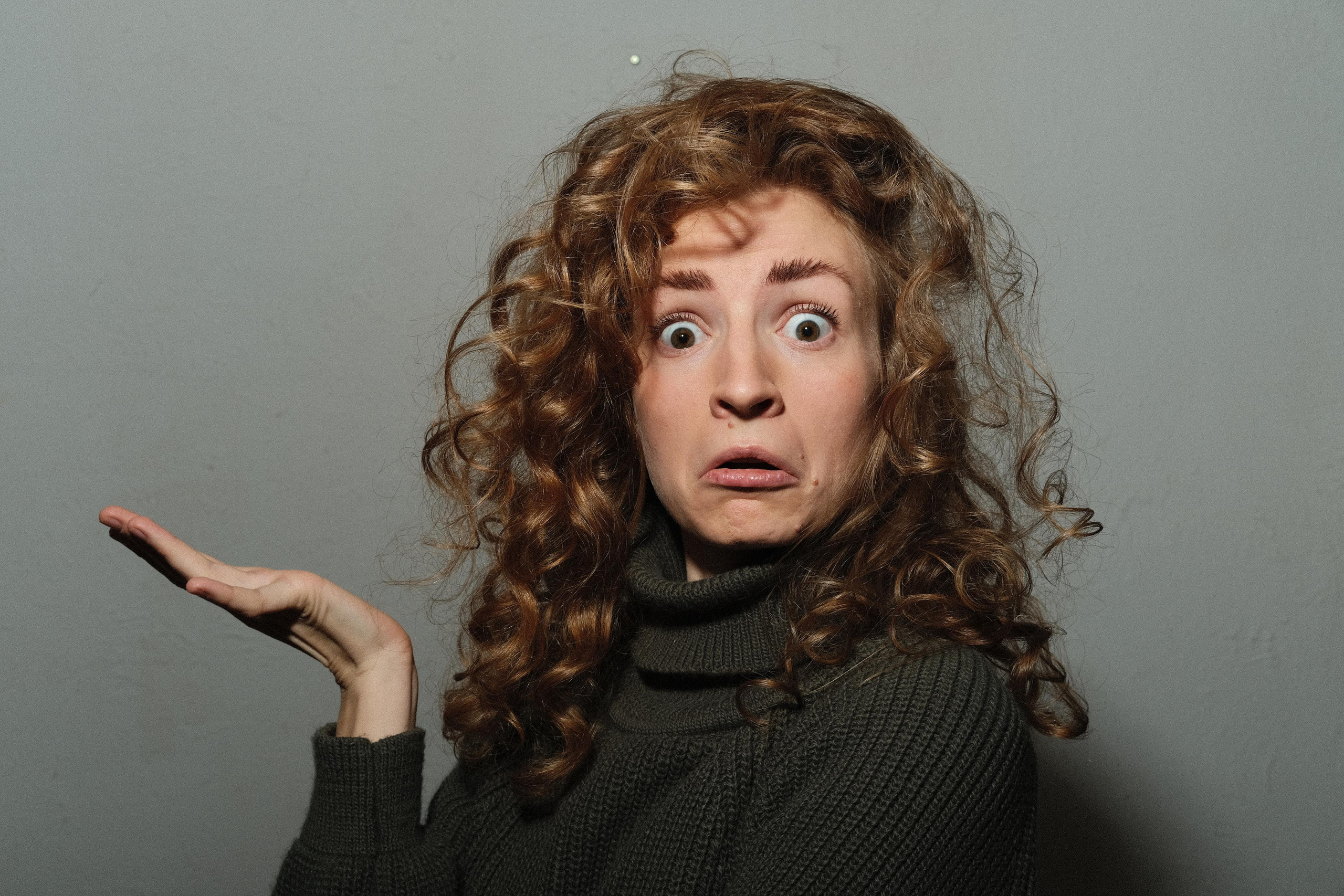 Девушка в растеренности