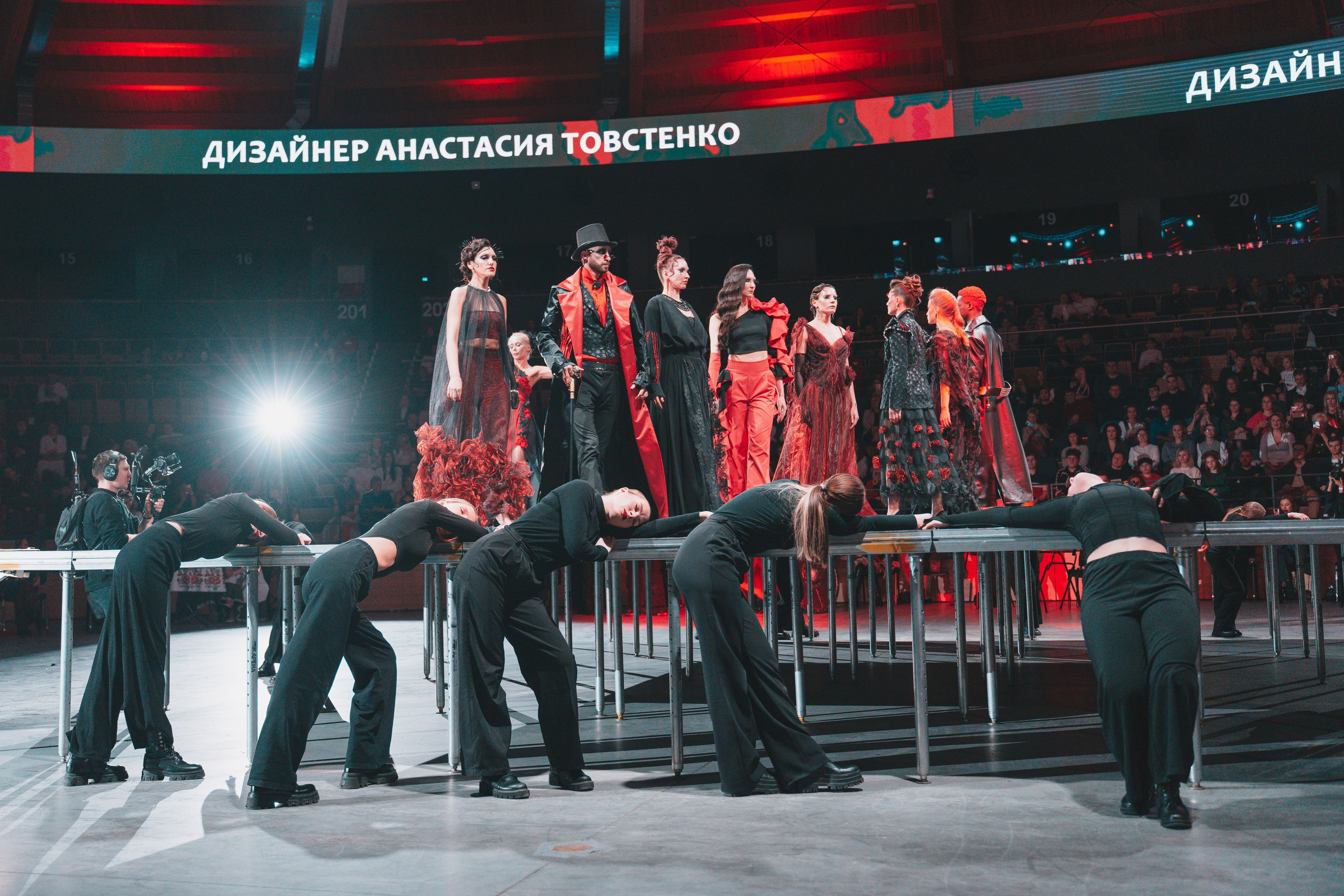 Контакты. Репортажная съёмка в Санкт-Петербурге, Константин Петров