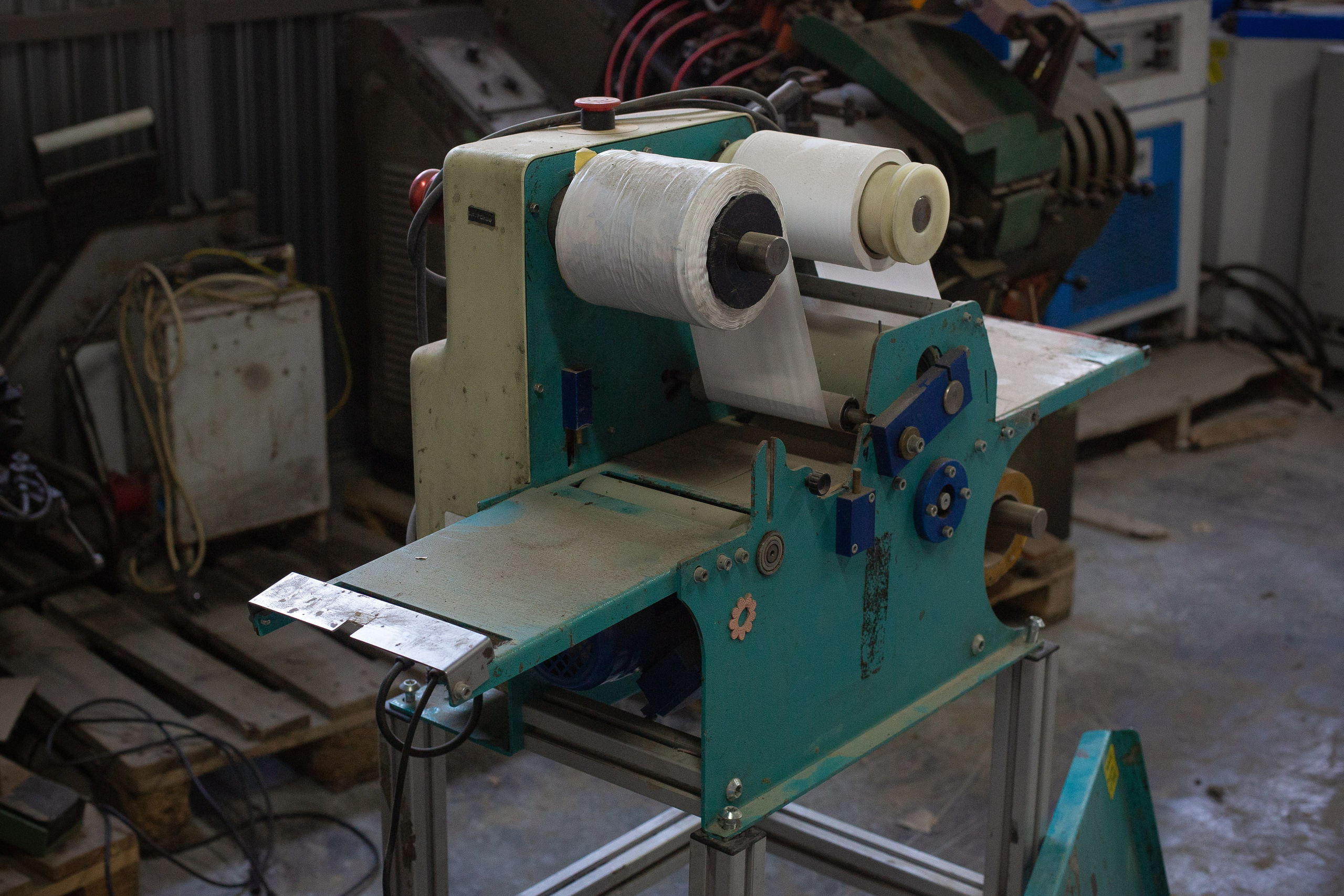 Машина нанесения клея на стельки Kyotex KYO 100