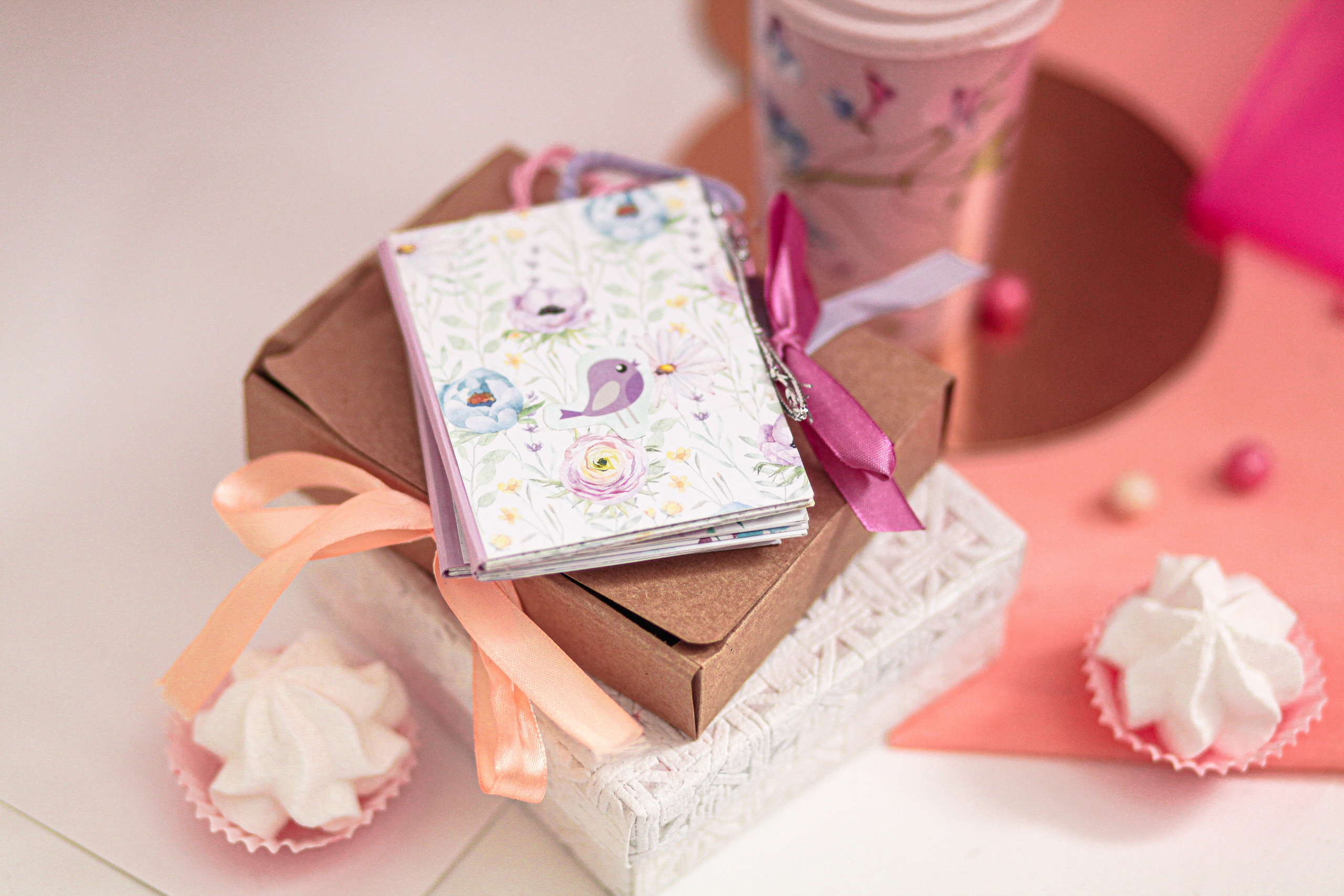 Подарки для подружек невесты, свадебные подарки для гостей, подарки комплименты на свадьбу 