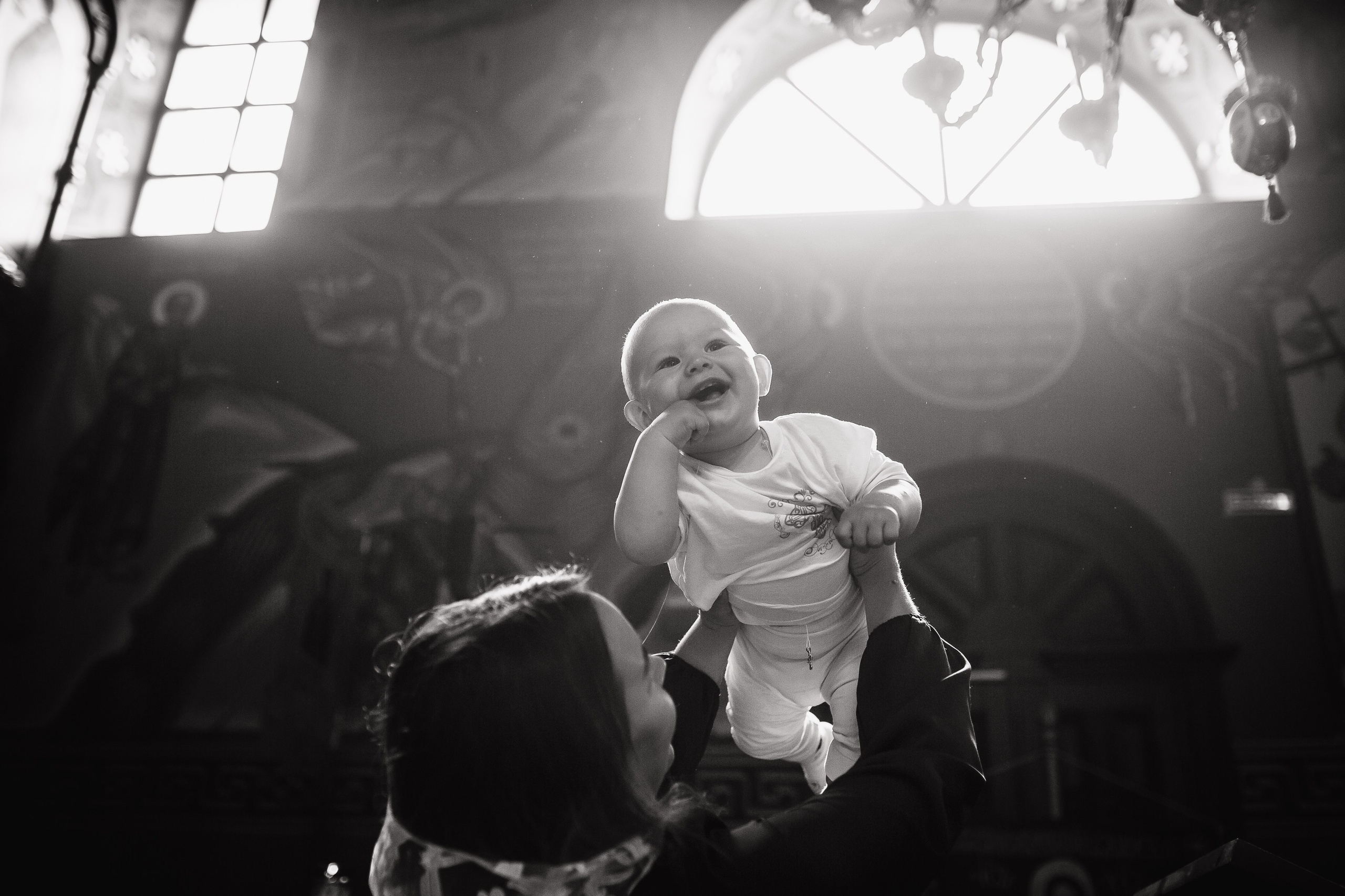 Съёмка крещения — один из любимых видов съёмки. Свадебный и семейный фотограф Иваново Москва Елена Угодина