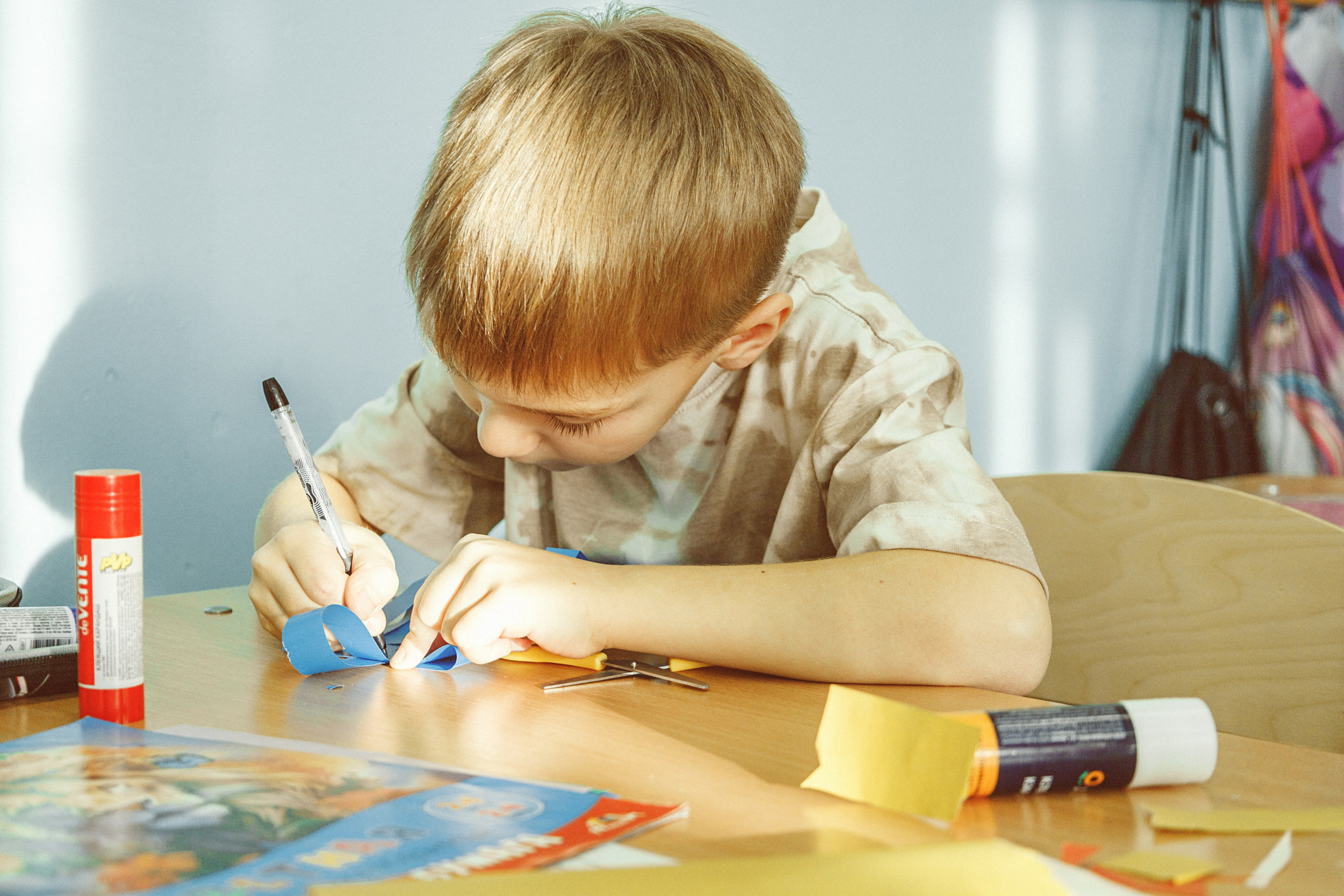 Класс — школьный альбом с живой историей