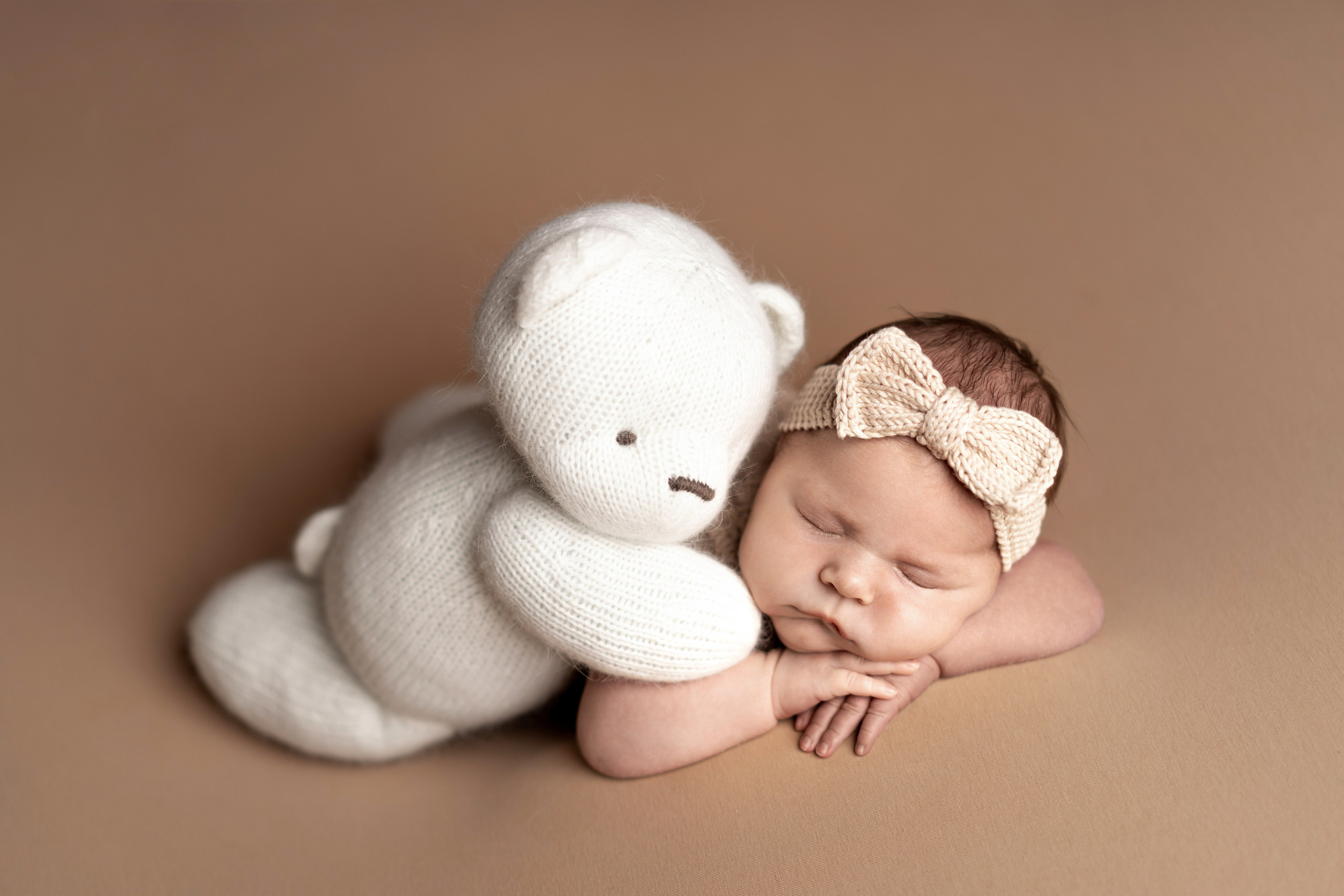 Контакты. Фотограф новорожденных у вас дома