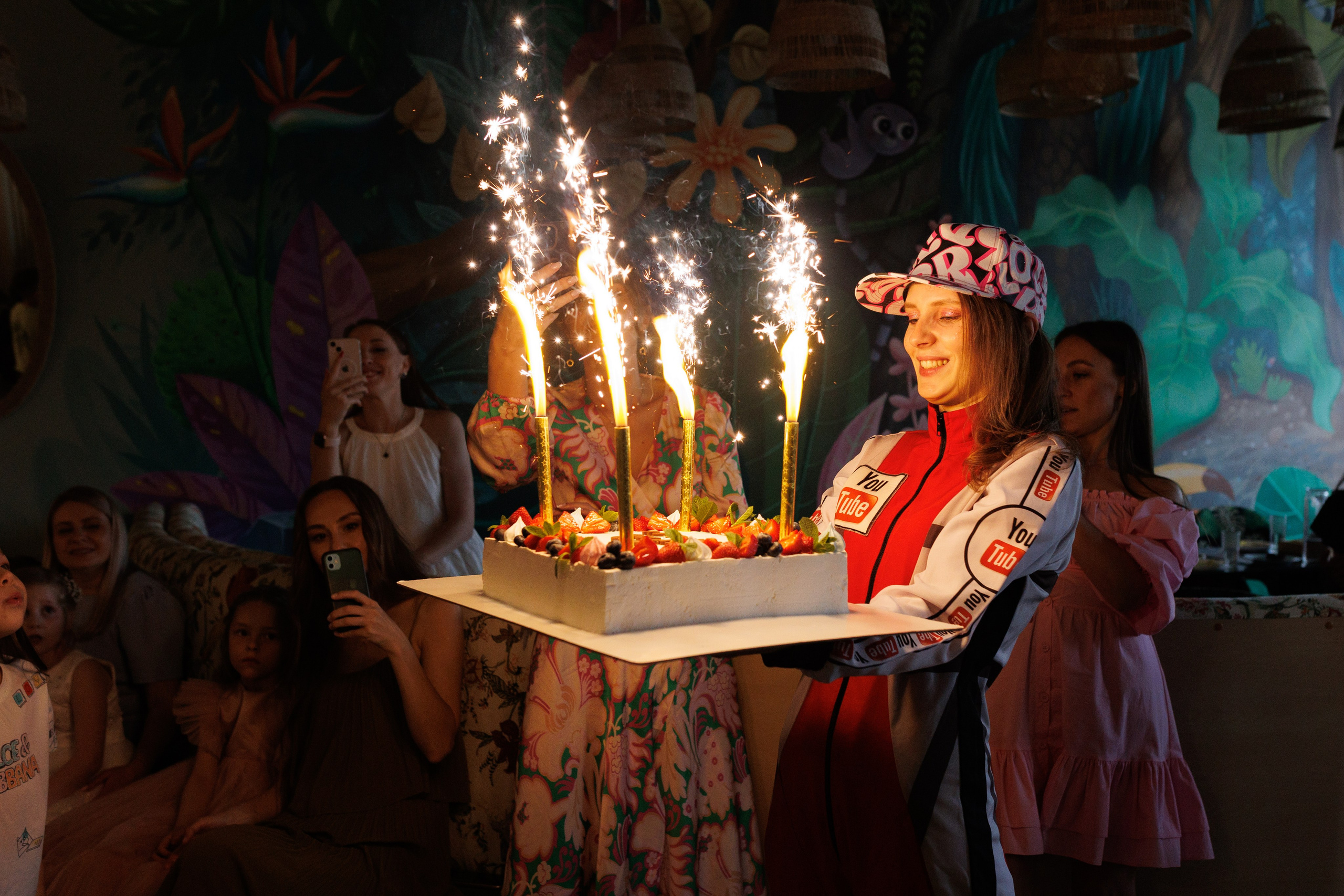 «Лаборатория Фотофей» — Виктория Балмош и Юлия Мун. Екатеринбург