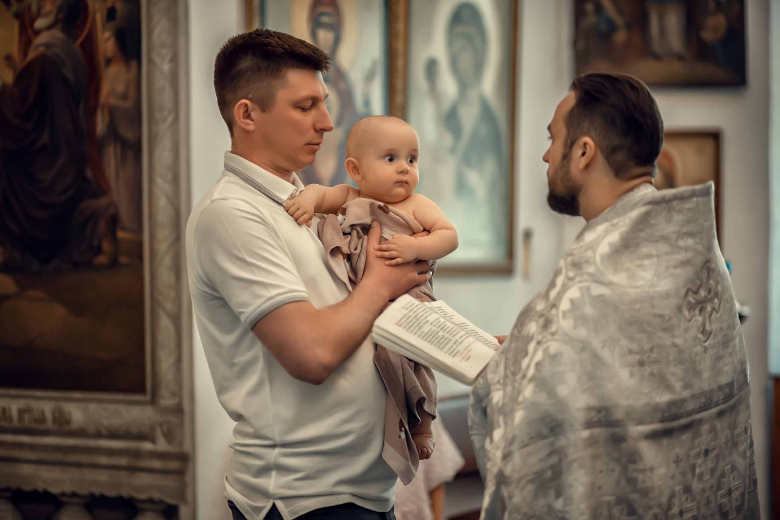 Храмы без бесед. Екатерина Крапивина фотограф церковных Таинств в Нижний Новгороде