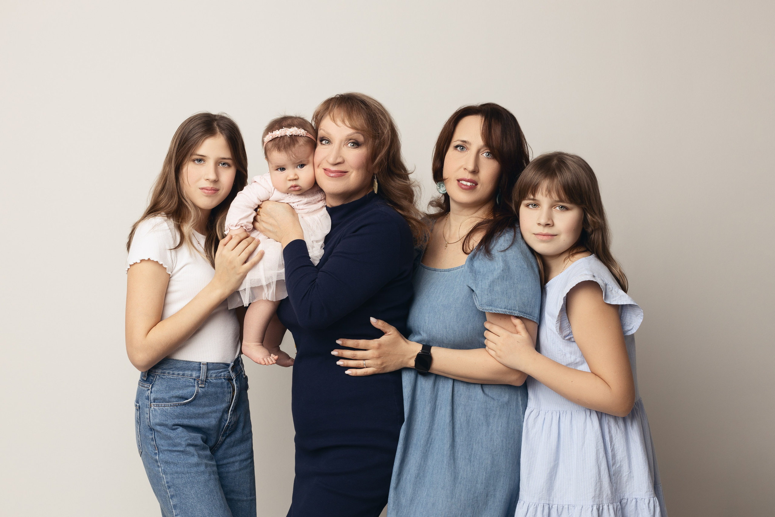 Семейная фотосессия. Фотограф беременности, новорождённых и деток до года в Актау