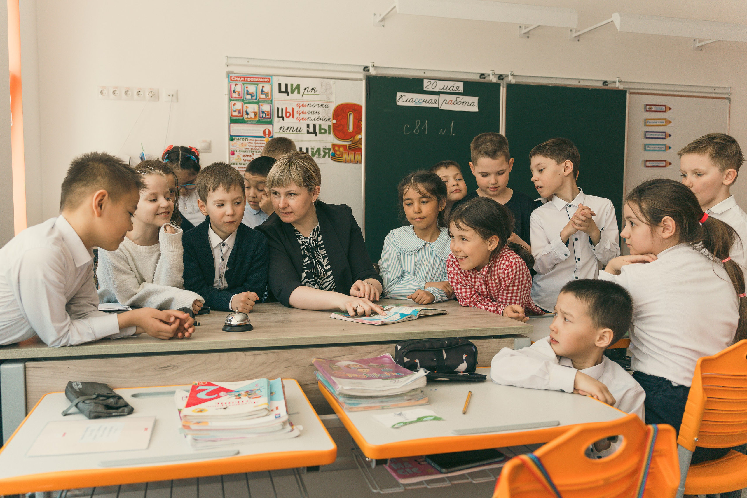 Выпускной альбом ЛАЙФБУК. Лайфстайл фотограф в Ханты-Мансийске Мария Шишкина