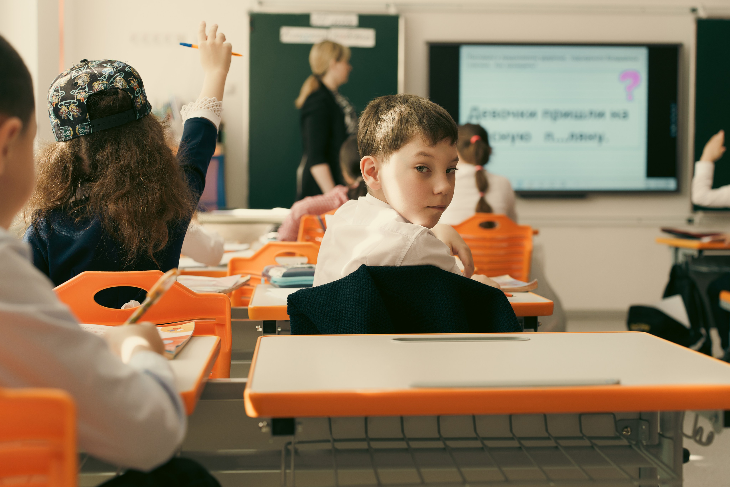 Выпускной альбом ЛАЙФБУК. Лайфстайл фотограф в Ханты-Мансийске Мария Шишкина