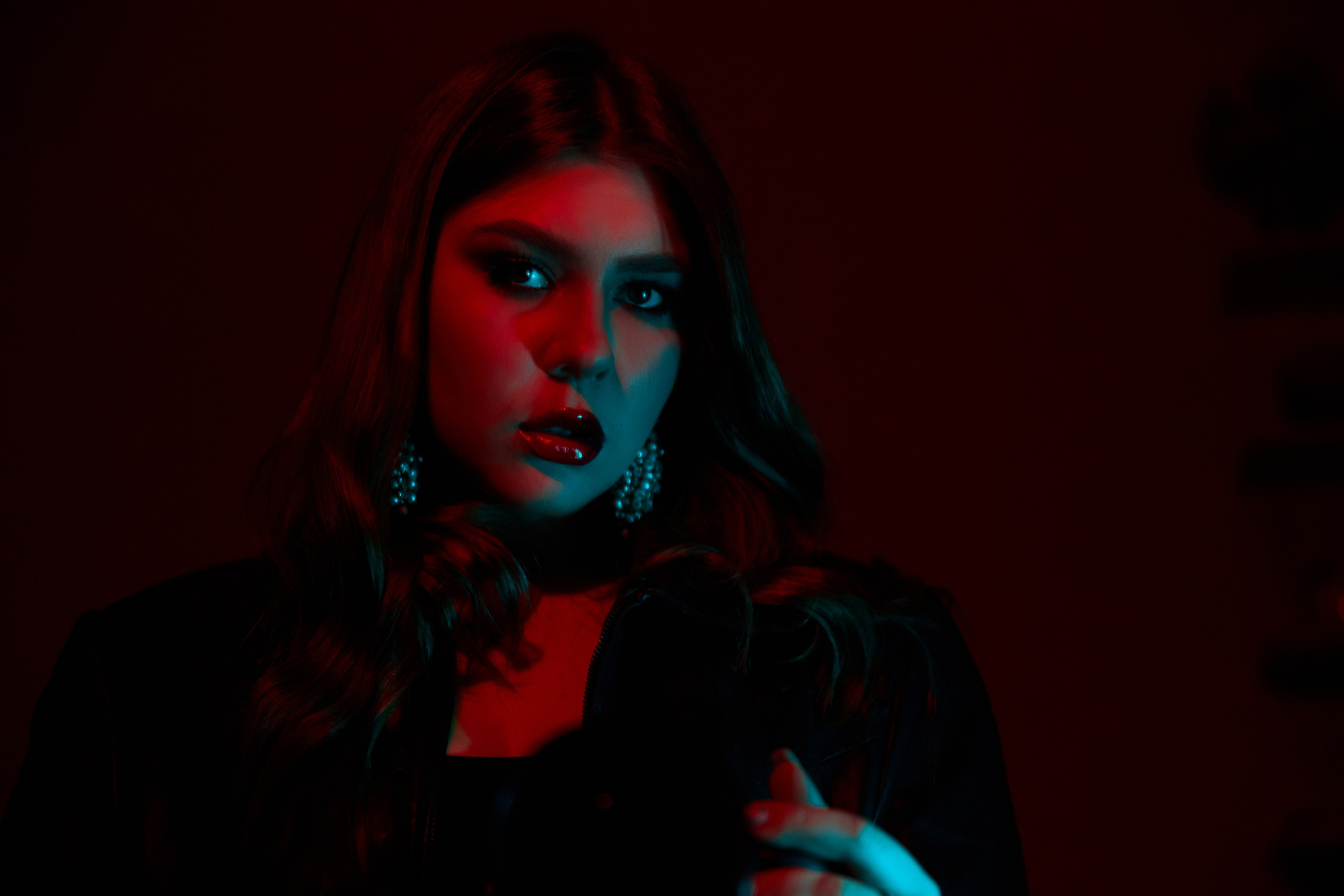 Автопортрет. ЯРОЗА. ФОТОГРАФ ВО ВЛАДИВОСТОКЕ| СВАДЕБНЫЙ ФОТОГРАФ