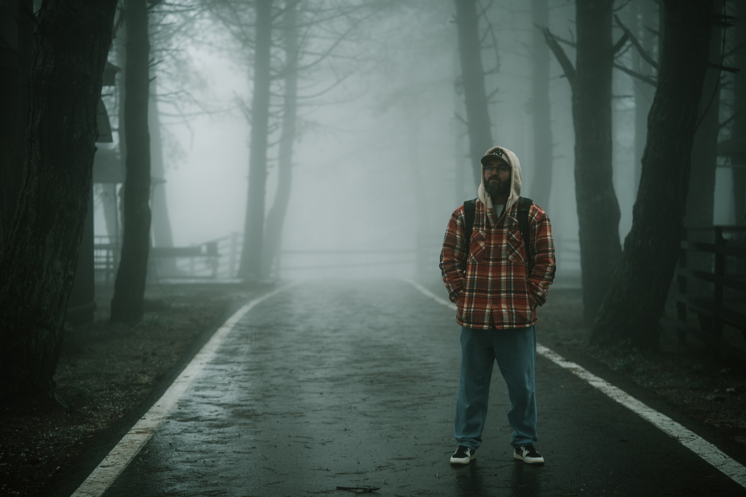 TRAVEL SET BY ZKADOSHI Первый авторский парфюм Чеченской Республике. Заур Тахгириев — фотограф и видеограф из Чеченской Республики, автор первого чеченского парфюма Travel Set by Zkadoshi