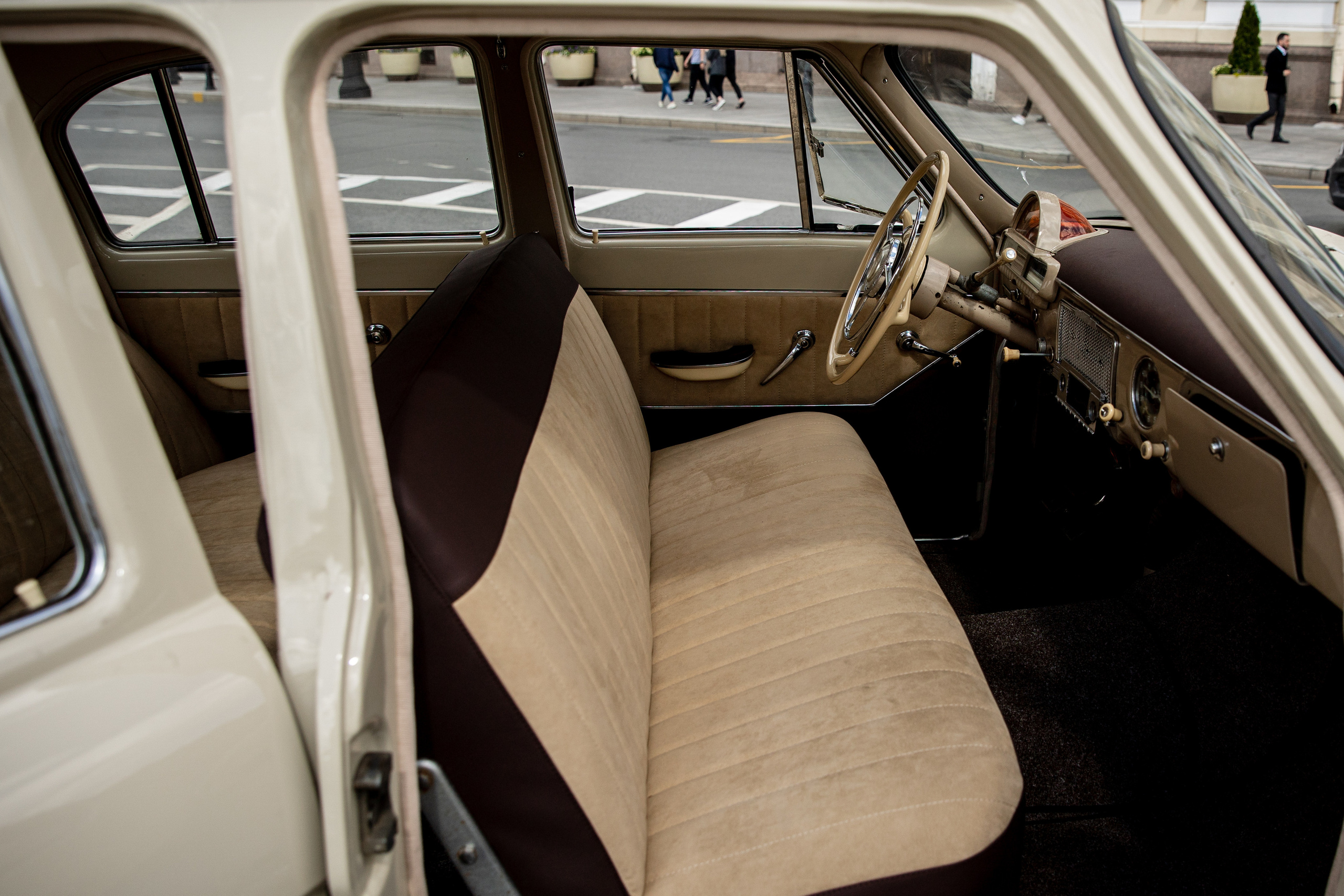 Аренда автомобиля Волга с водителем. Свадебный фотограф в Санкт-Петербурге Никита Кузякин