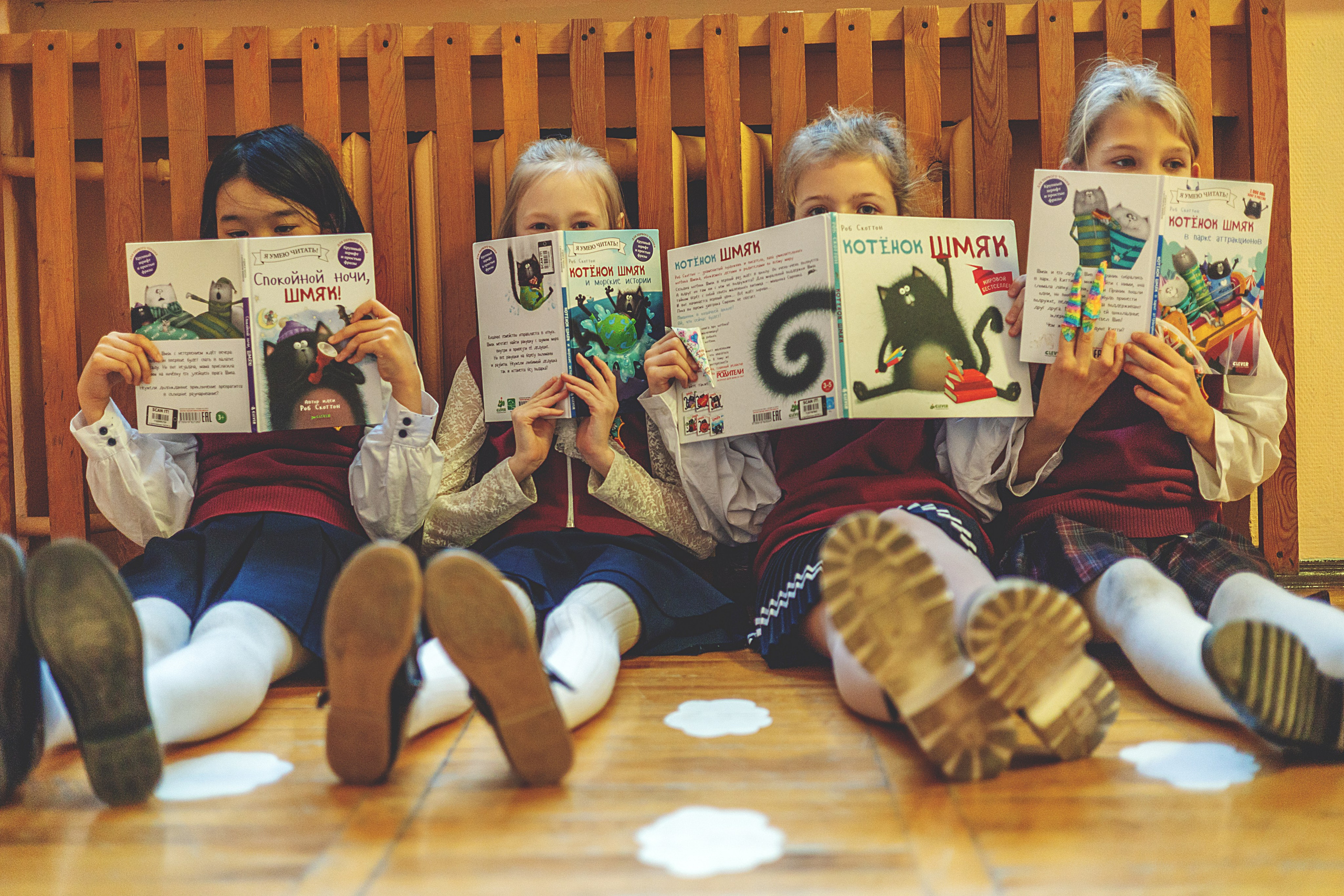  школьный выпускной альбом для 4 класса классбук classbook фотограф москва краснодар саратов ростов на дону омск челябинск екатеринбург альбом первоклассника выпускной альбом 2025 2026