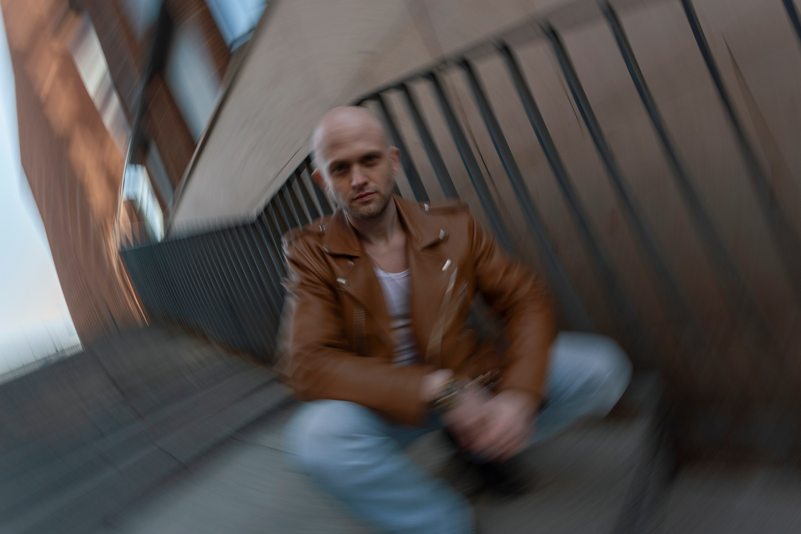 Стрит фотосессия для мужчин Хамовники ЖК Садовые кварталы