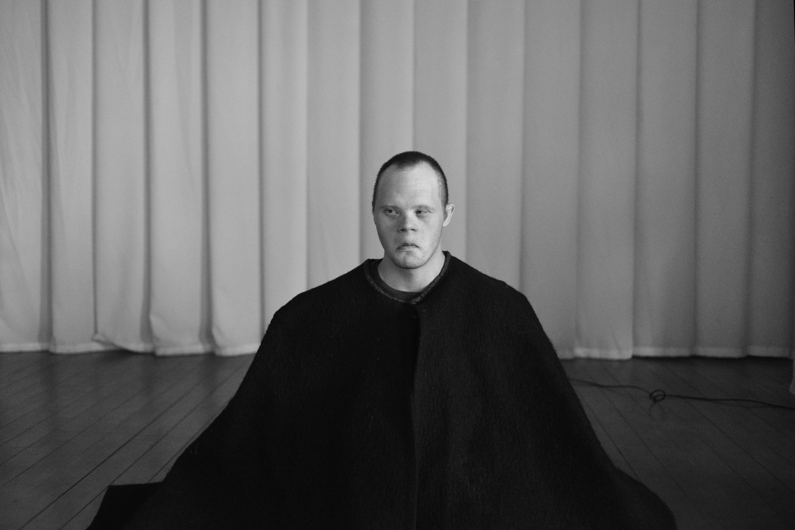 Осколки. Фотограф Светлана Амирханова