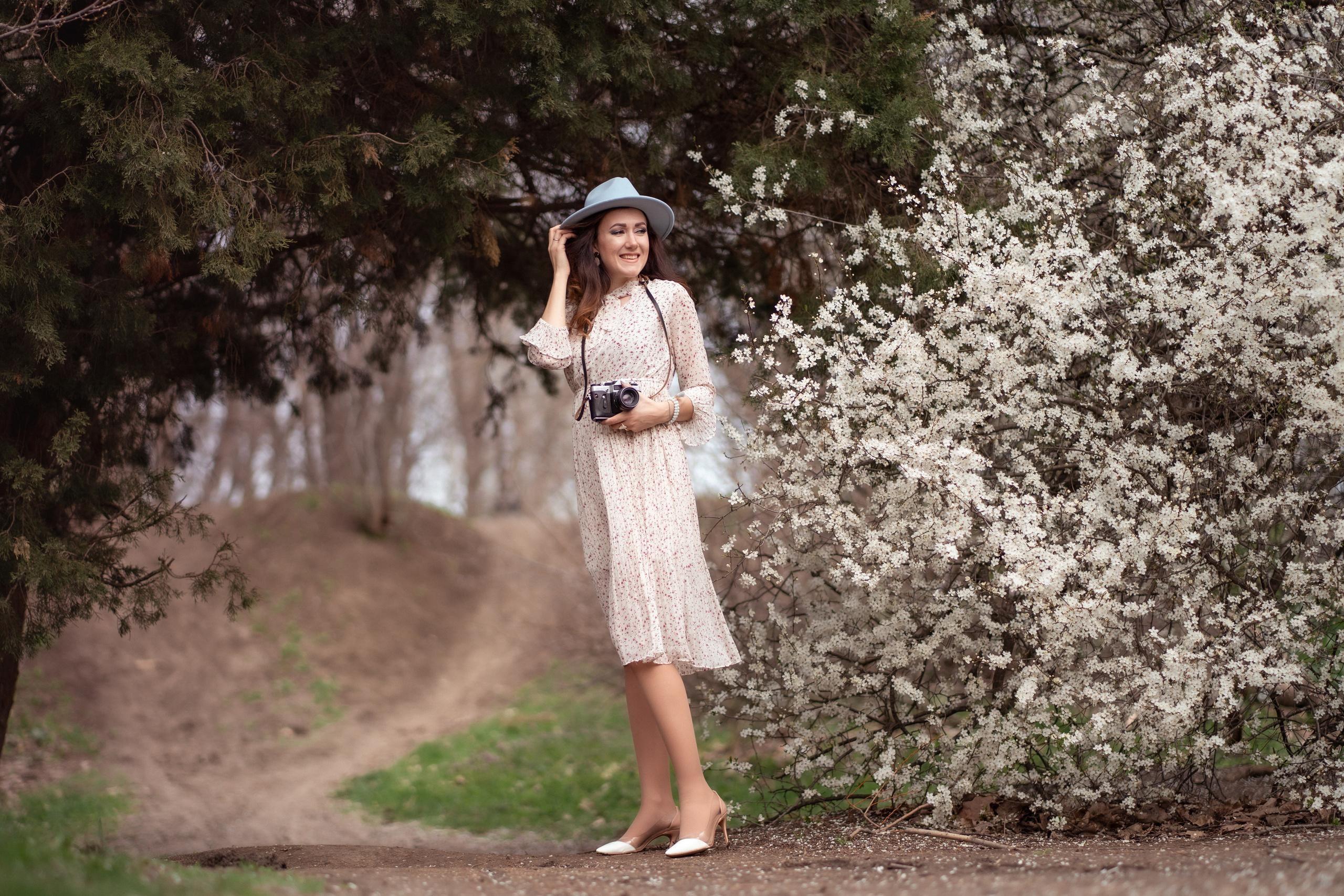 Фотосессия для девушки в парке в Краснодаре