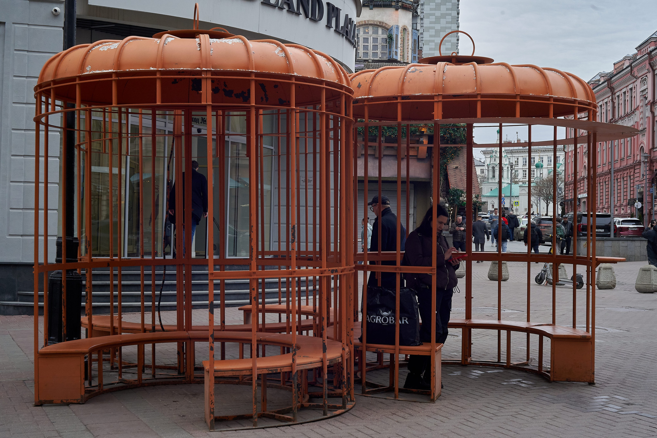 Shooting with an old Industar 22 3.5. Reportage event photographer in Moscow Alexander Gladkiy