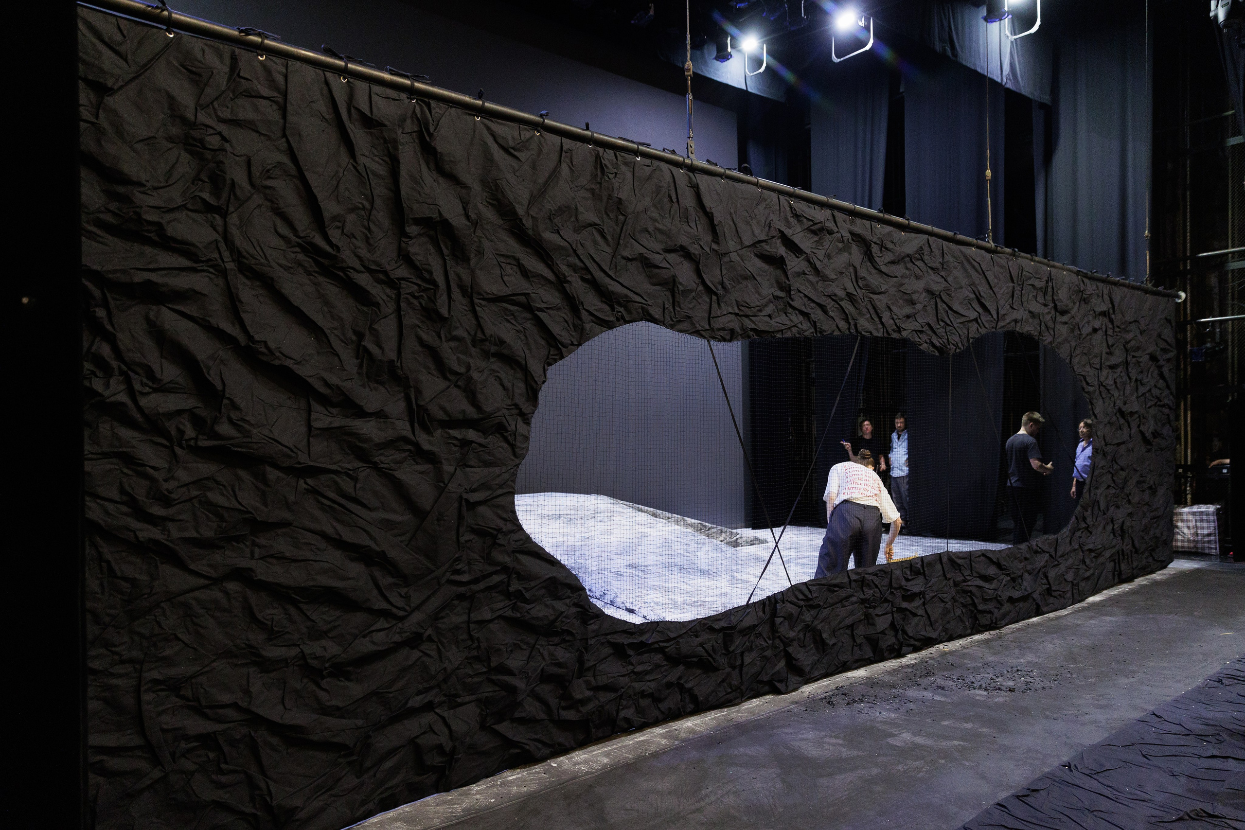 Полный цикл под ключ. История занавеса. Превращаем идею в технологию