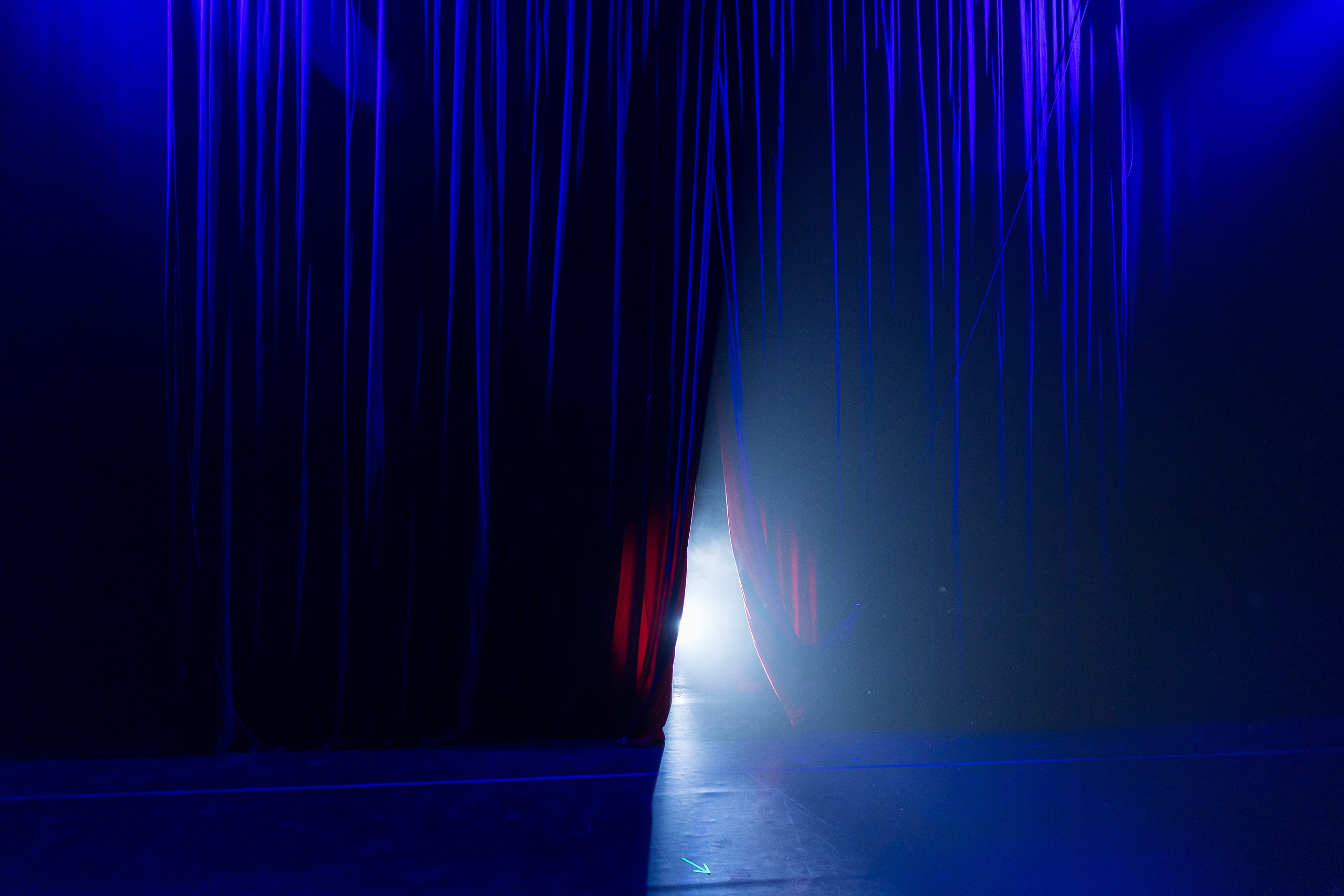 Искусство оживления ткани: декорации как часть спектакля. История занавеса. Превращаем идею в технологию