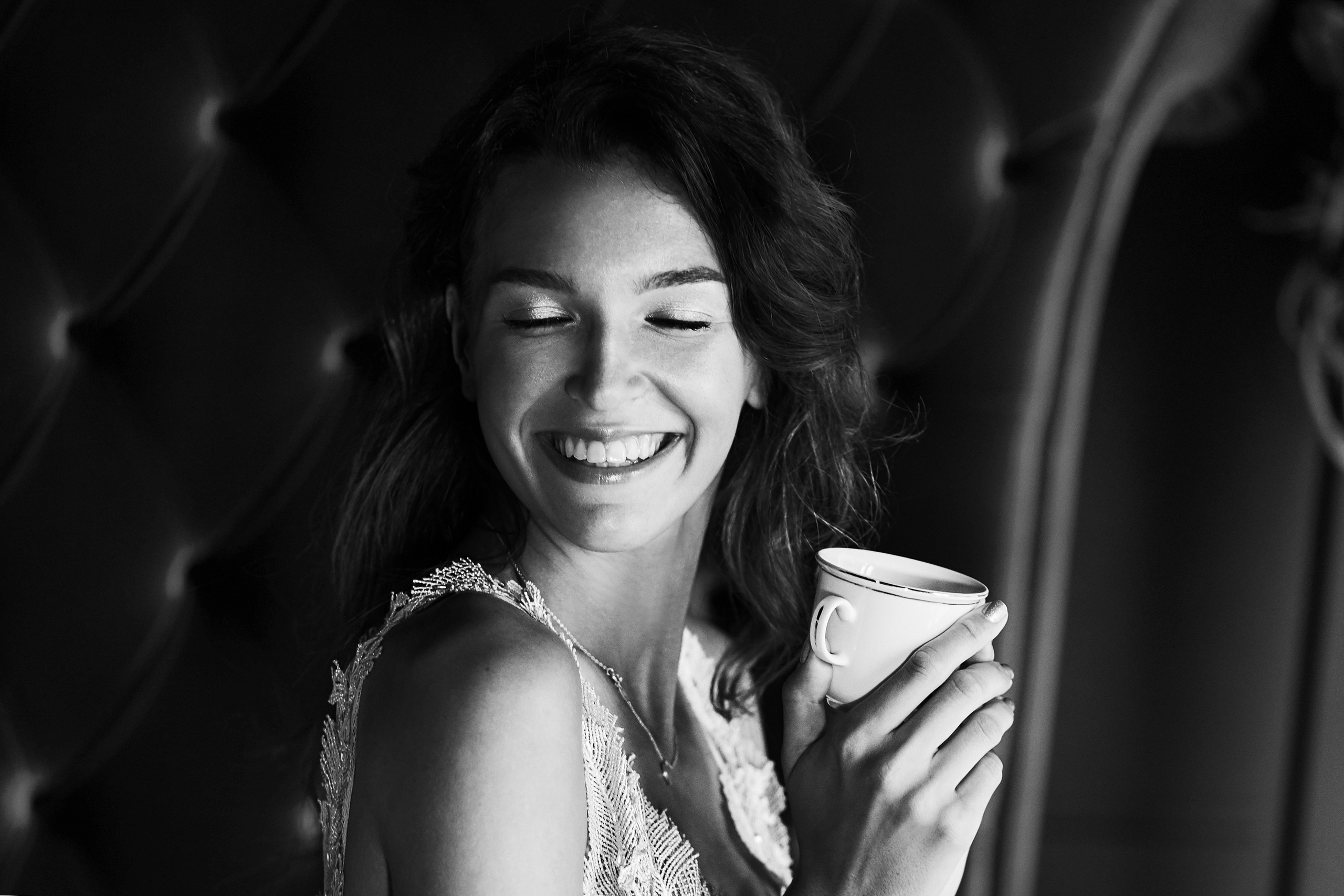 Бесплатная предбронь. Фотограф в Москве Эльза Хасанова