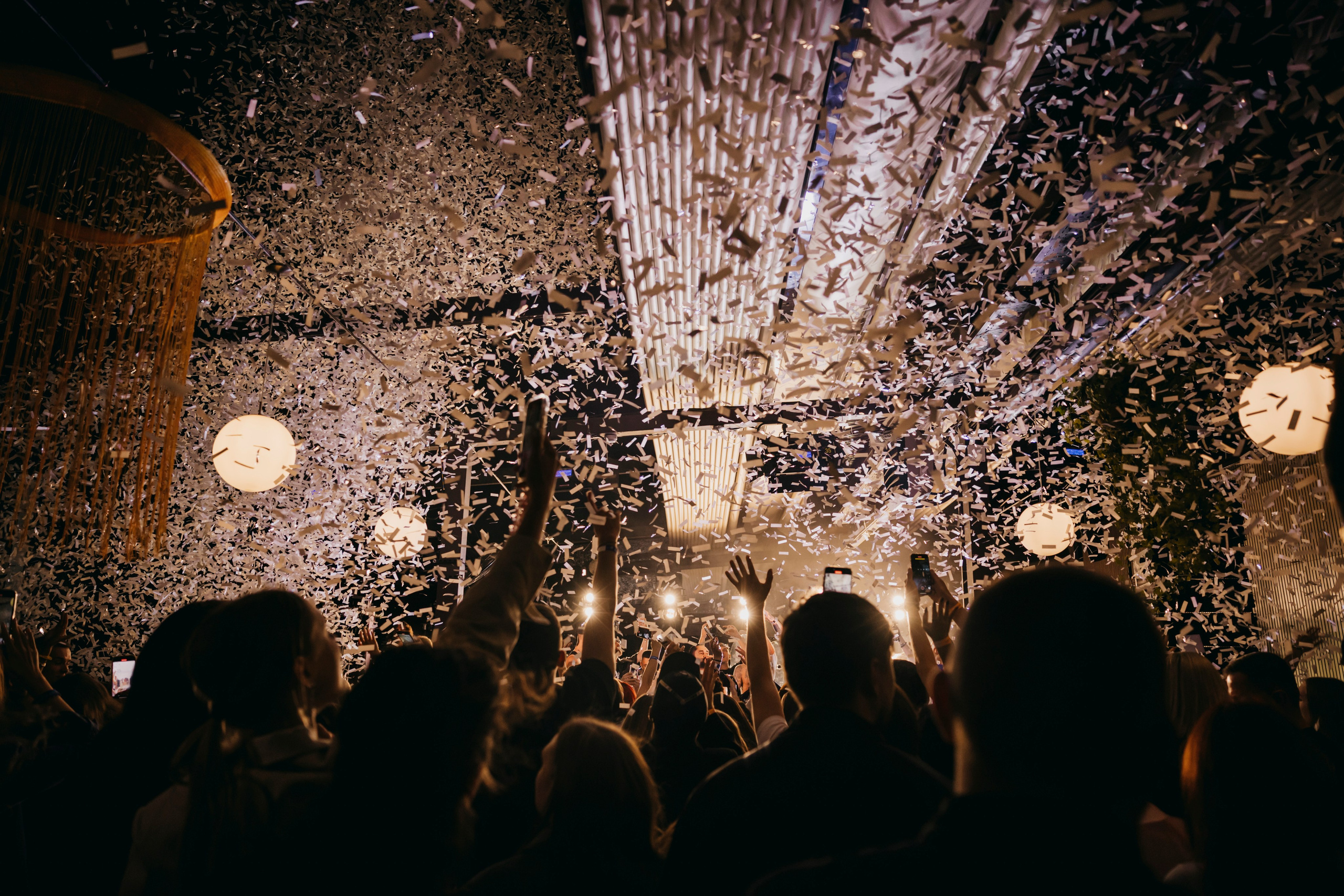 МОТ «Август навсегда»: Презентация Нового Альбома. «Птичка на проводе»: информационный портал в Москве