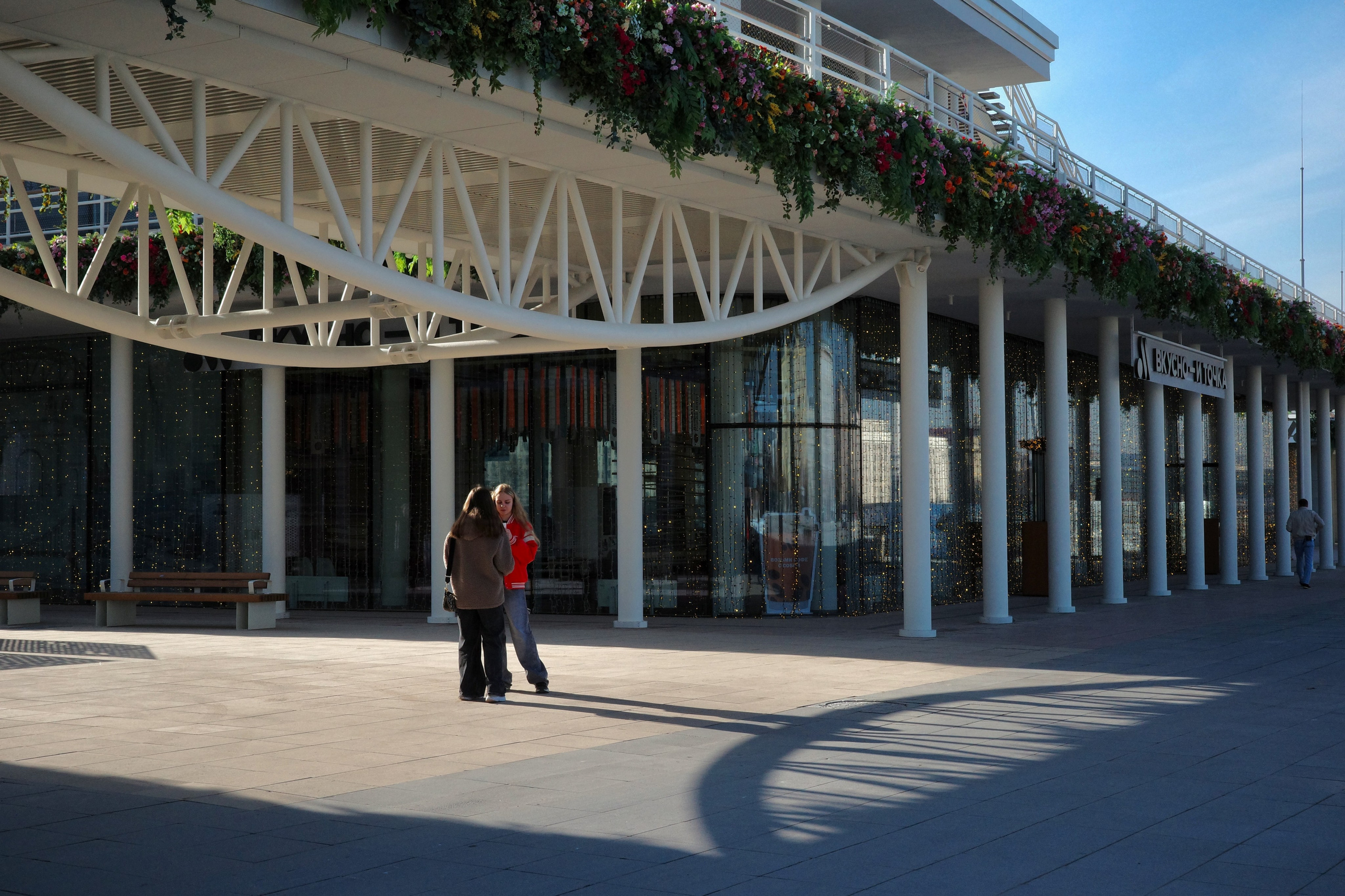 Новая Пушкинская набережная парка Горького 2026: 33 фото до скорого открытия. Проект «Фотокладовка»: блог уличной фотографии в формате street photo