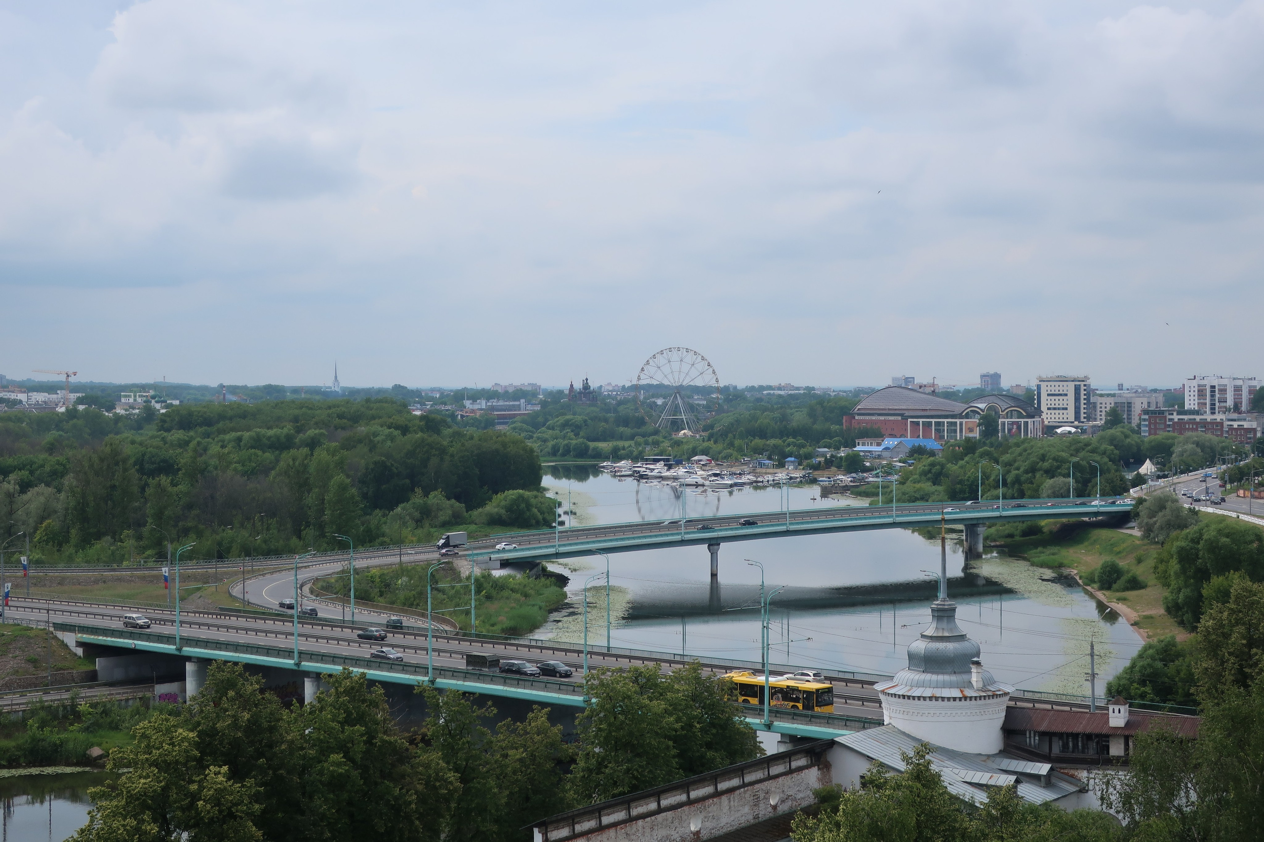 Летняя фотопрогулка по Ярославлю: кремль и виды на город с колокольни. Проект «Фотокладовка»: блог уличной фотографии в формате street photo