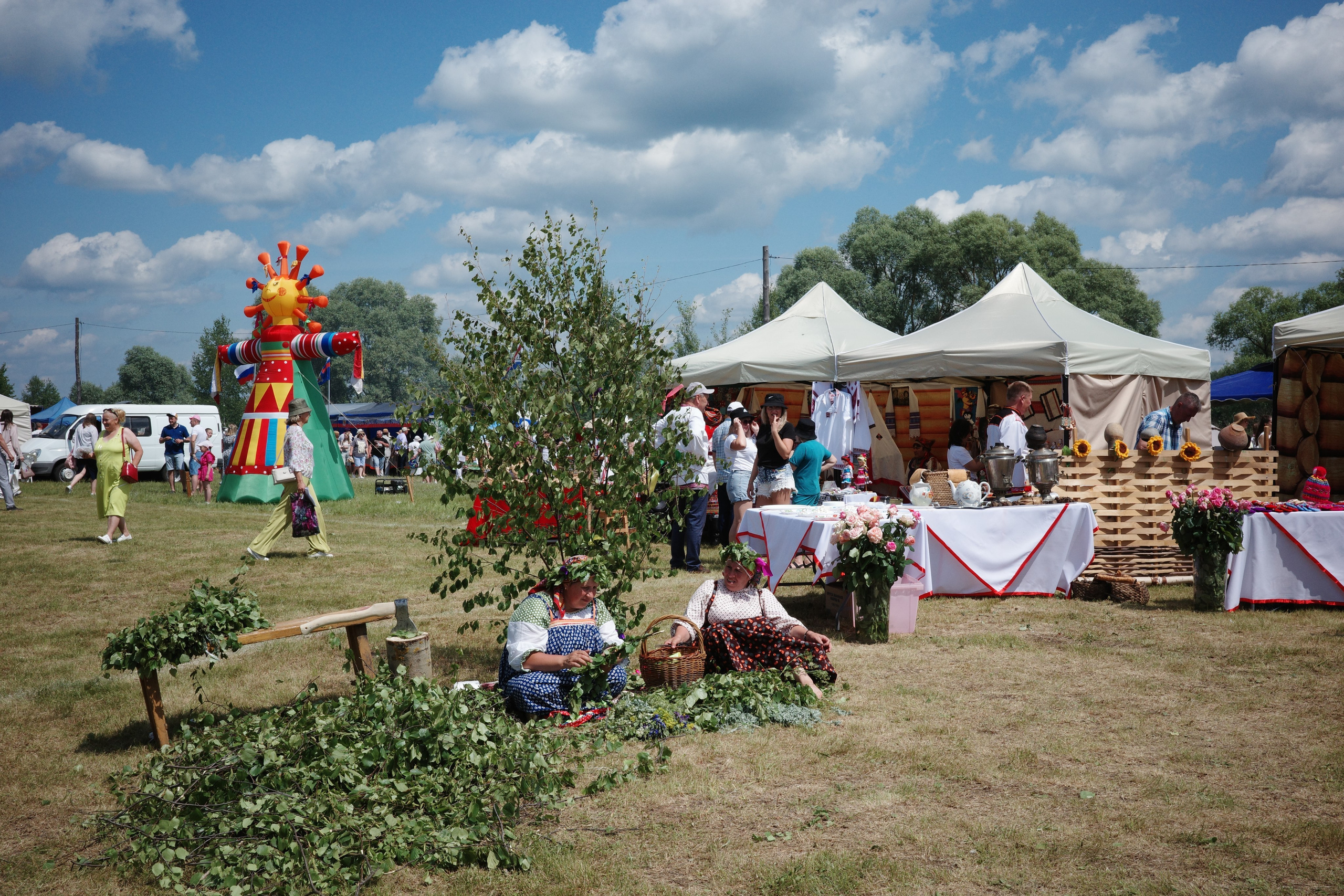 Акша Келу: Белая Берёза на берегу реки Вад — фотопрогулка по фестивалю. Проект «Фотокладовка»: блог уличной фотографии в формате street photo
