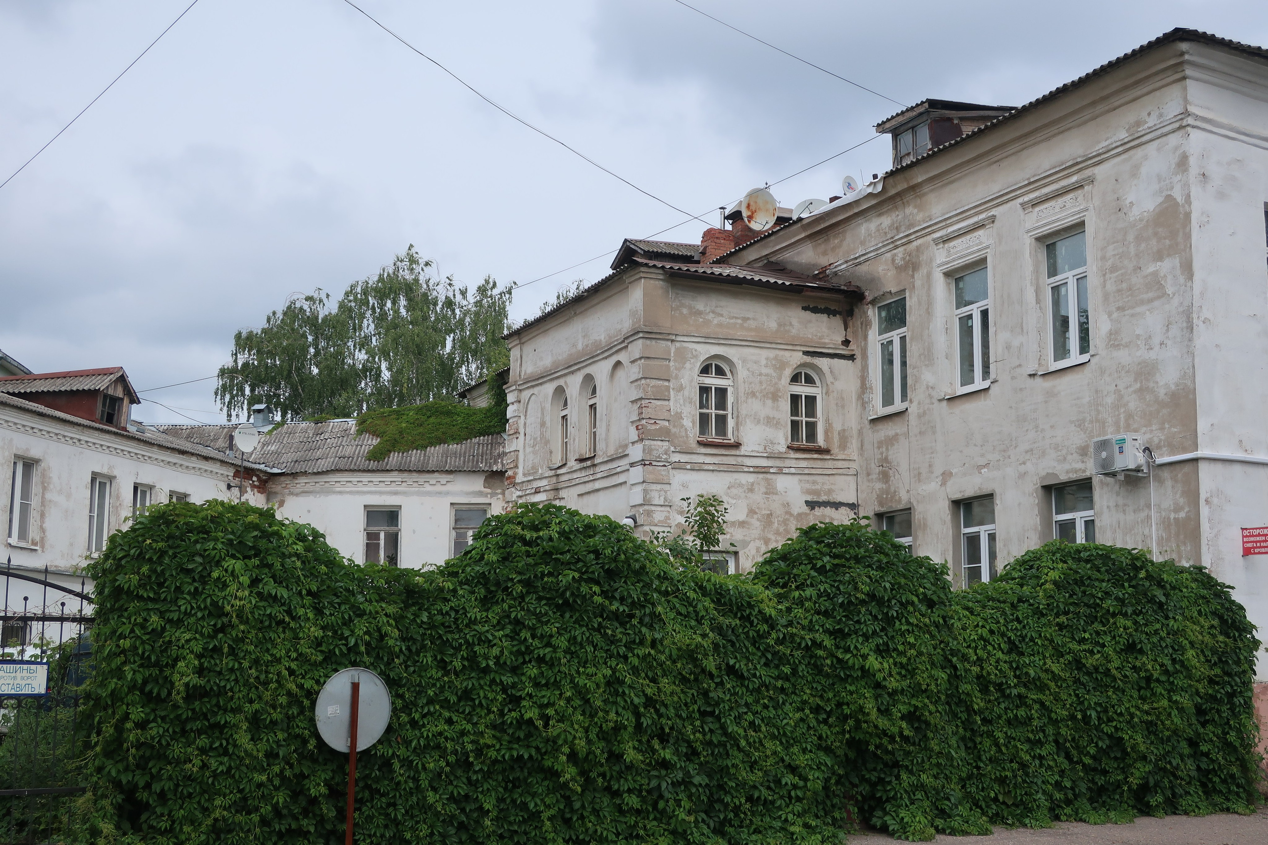 Летняя фотопрогулка по Ярославлю: кремль и виды на город с колокольни. Проект «Фотокладовка»: блог уличной фотографии в формате street photo