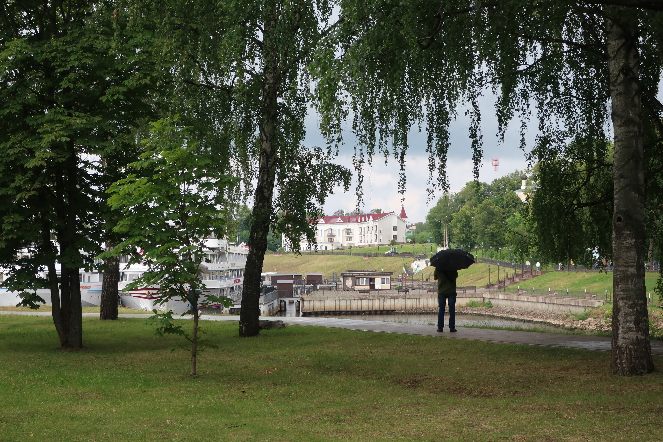 Фотопрогулка по летнему Угличу: что посмотреть, краткая история города. Проект «Фотокладовка»: блог уличной фотографии в формате street photo