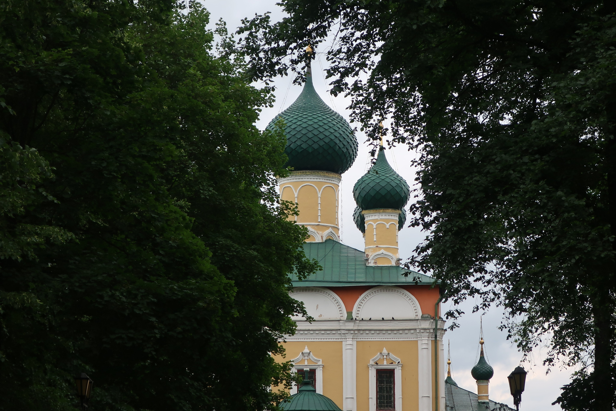 Фотопрогулка по летнему Угличу: что посмотреть, краткая история города. Проект «Фотокладовка»: блог уличной фотографии в формате street photo